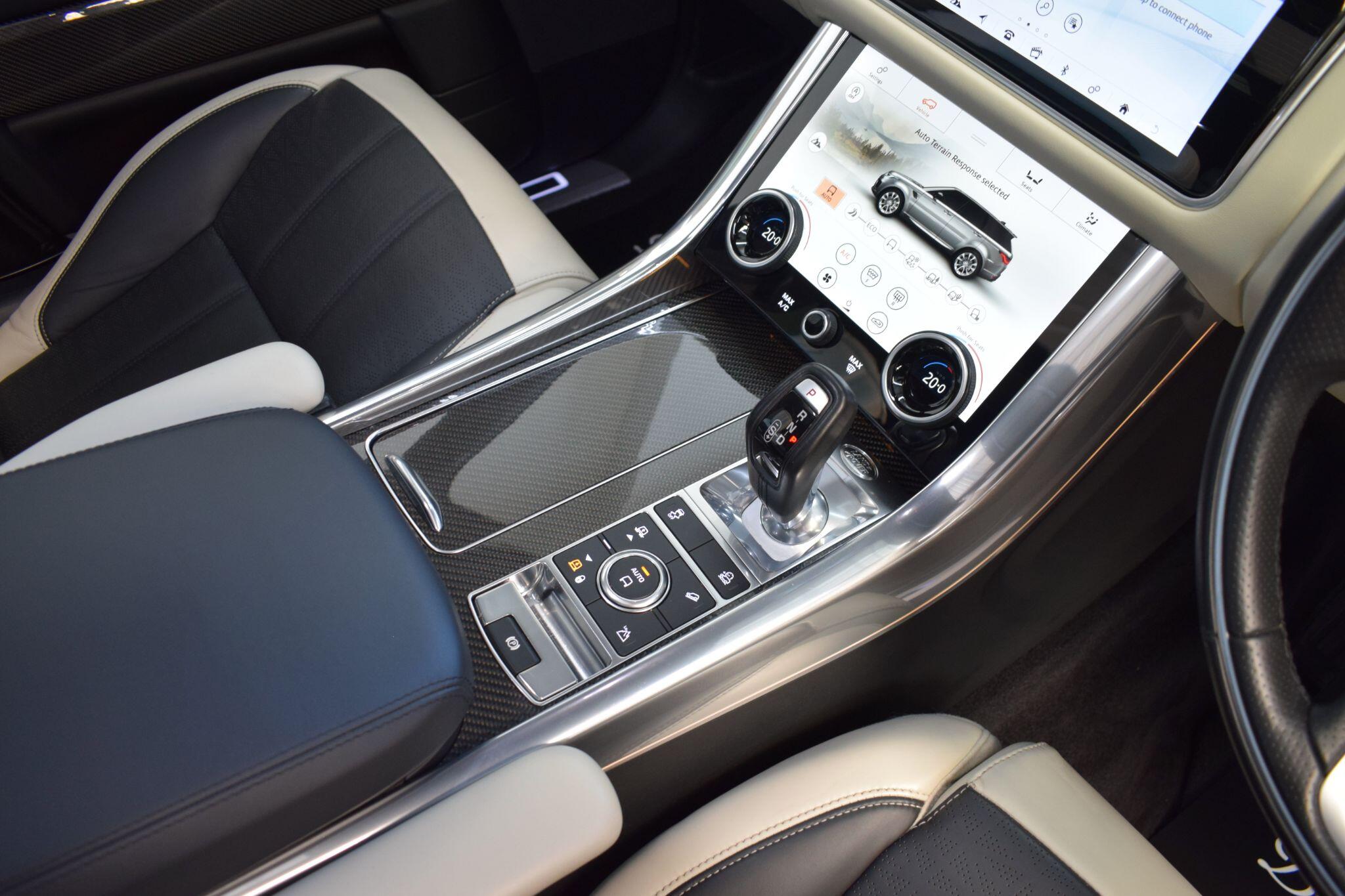 Land Rover Range Rover Sport view 11