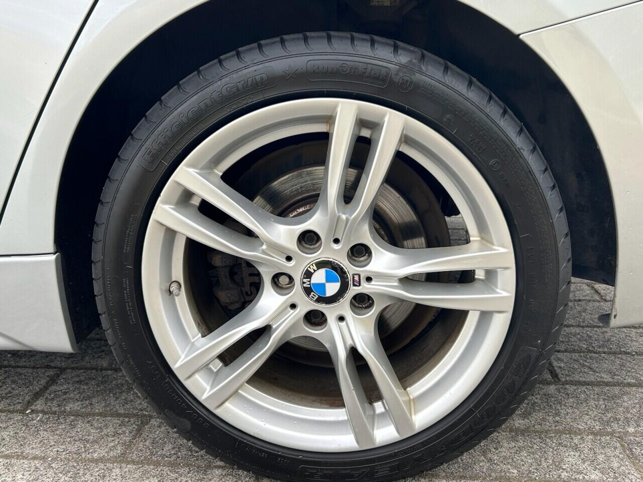 BMW 3 Series view 41