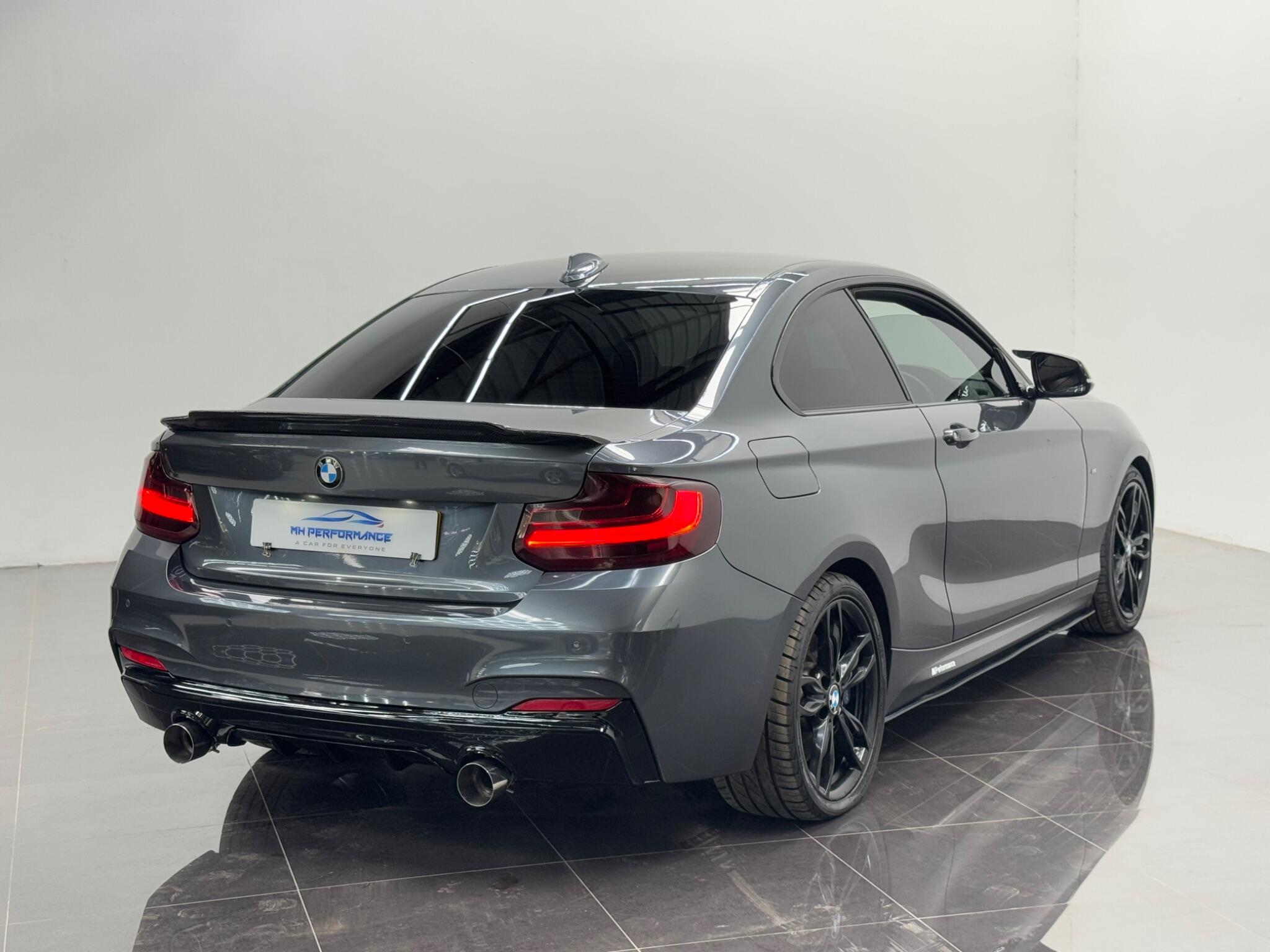 BMW 2 Series view 9