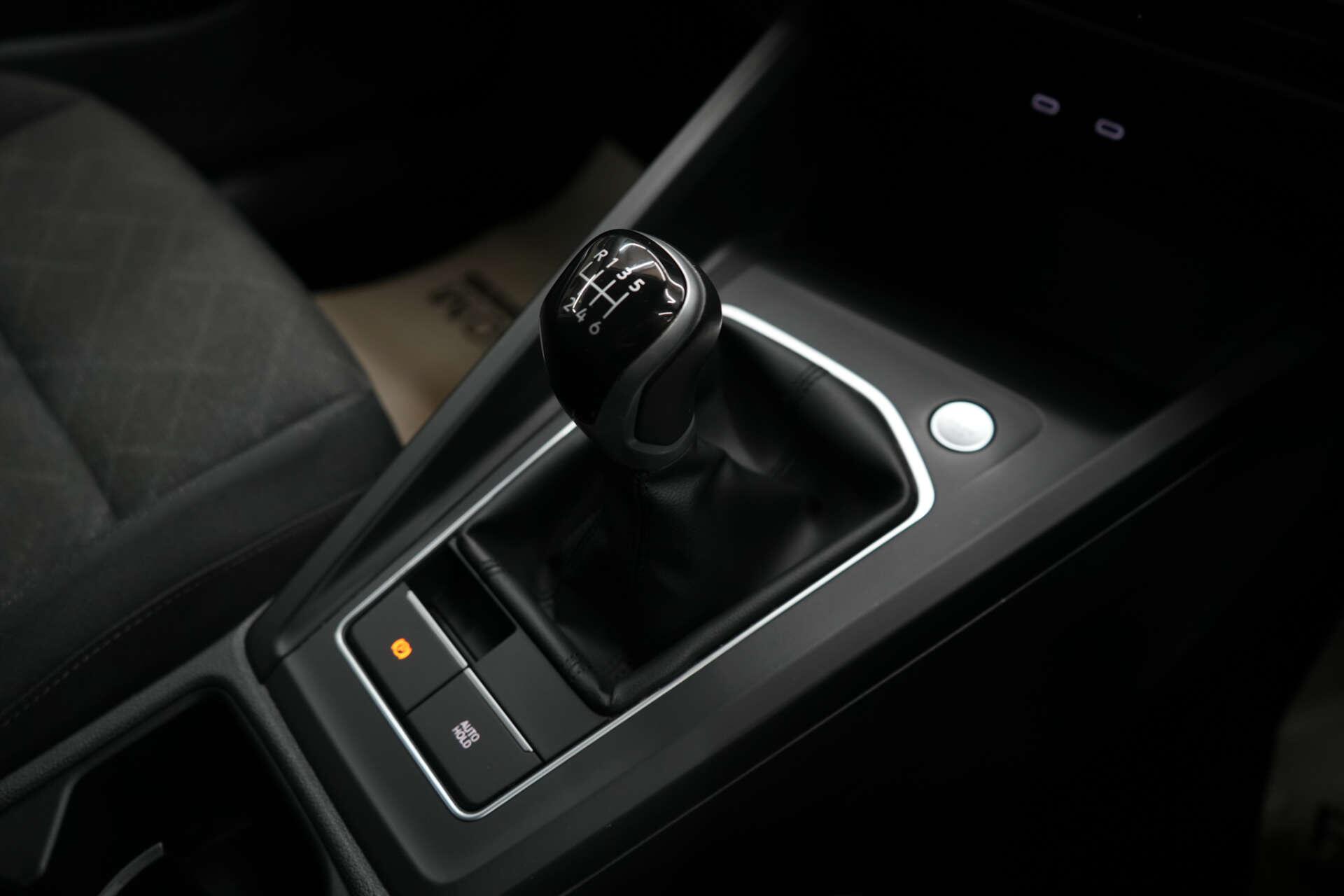 Volkswagen Golf view 33