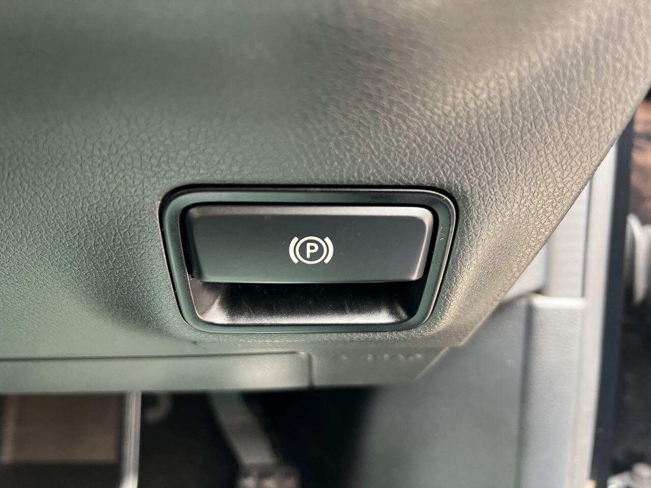 Mercedes-Benz Cla view 56