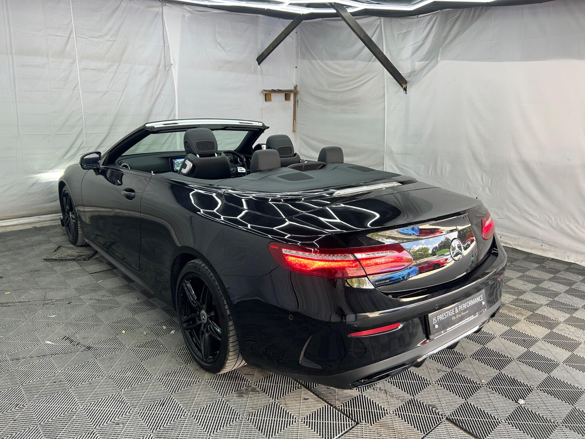 Mercedes-Benz E Class view 4