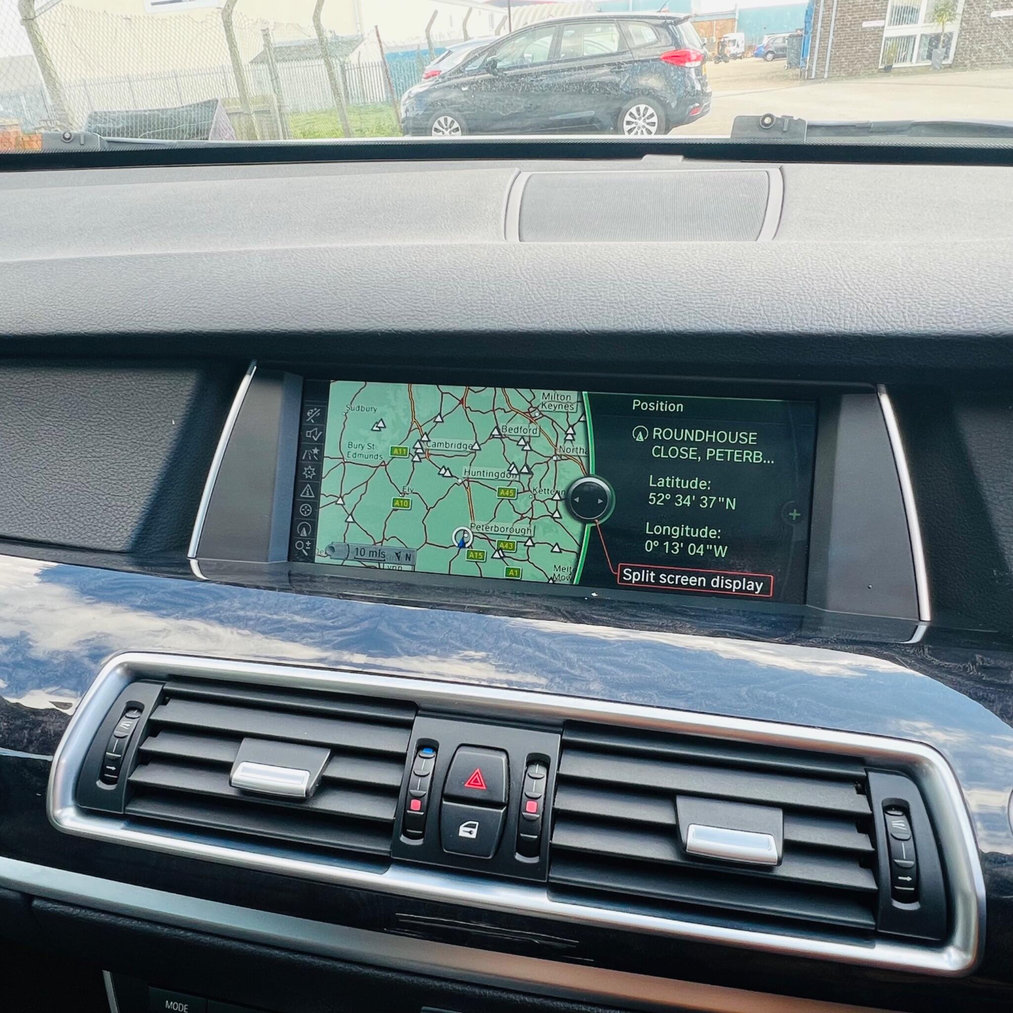 BMW 5 Series view 18