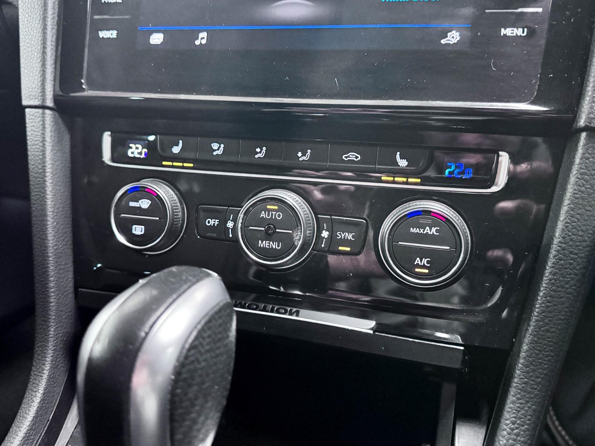 Volkswagen Golf view 31