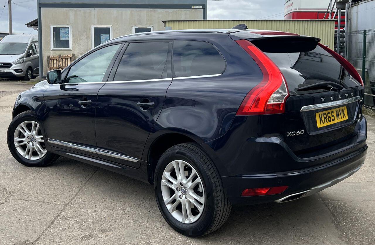 Volvo XC60 view 4