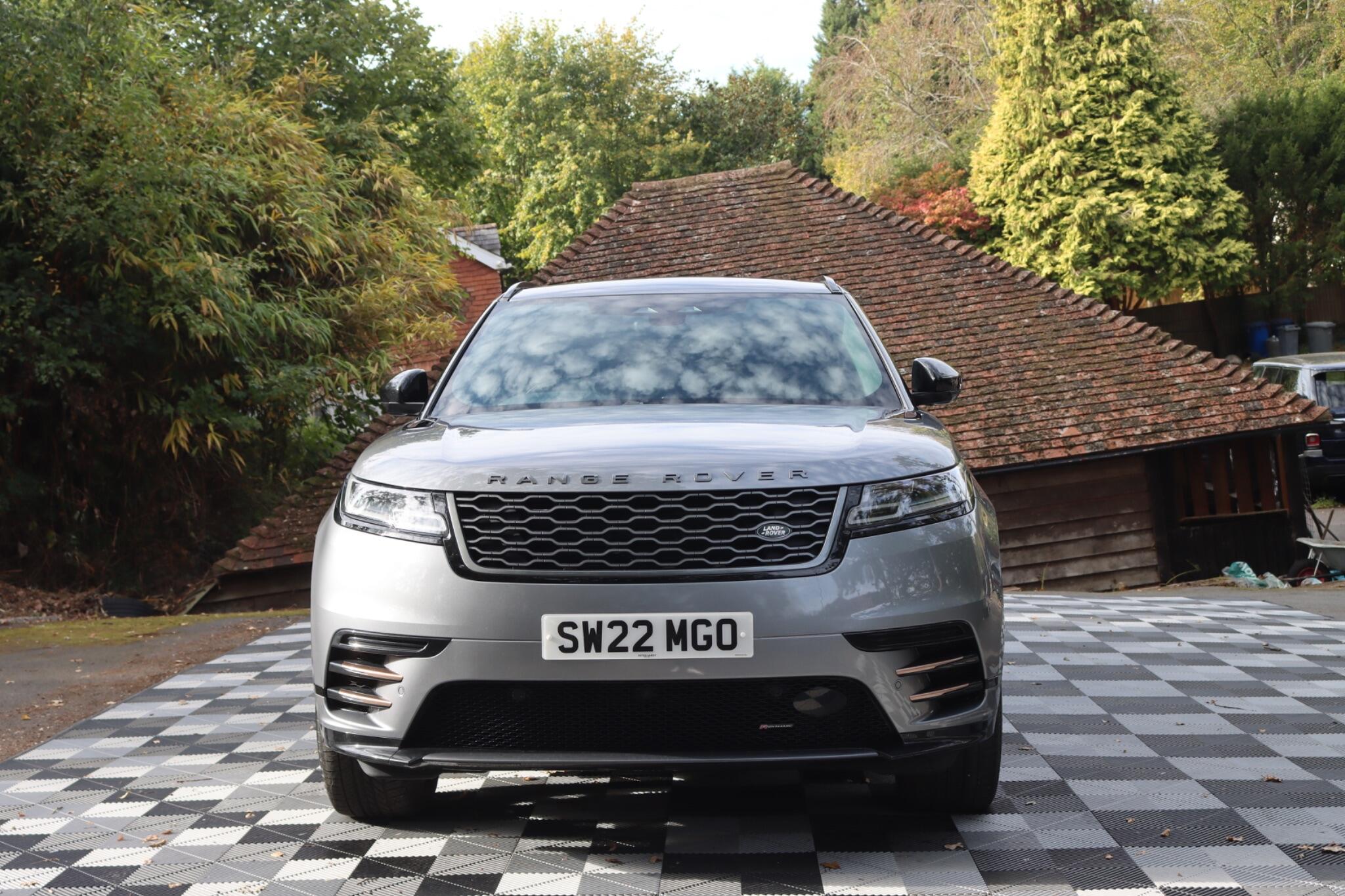 Land Rover Range Rover Velar view 9