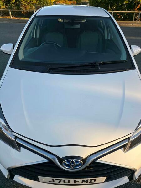 Toyota Yaris view 35