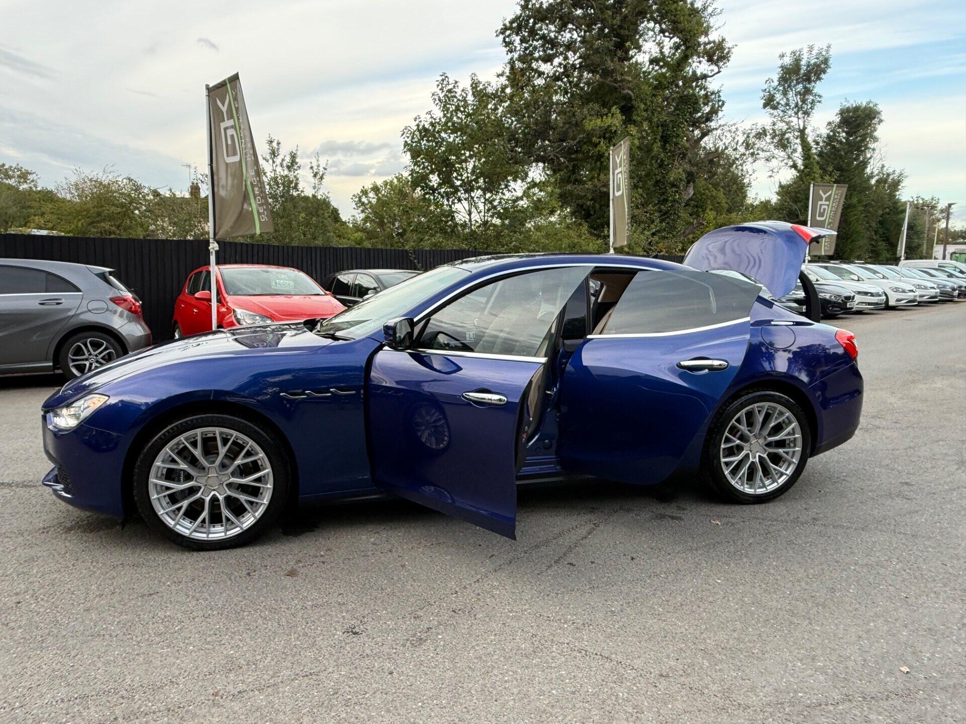 Maserati Ghibli view 41