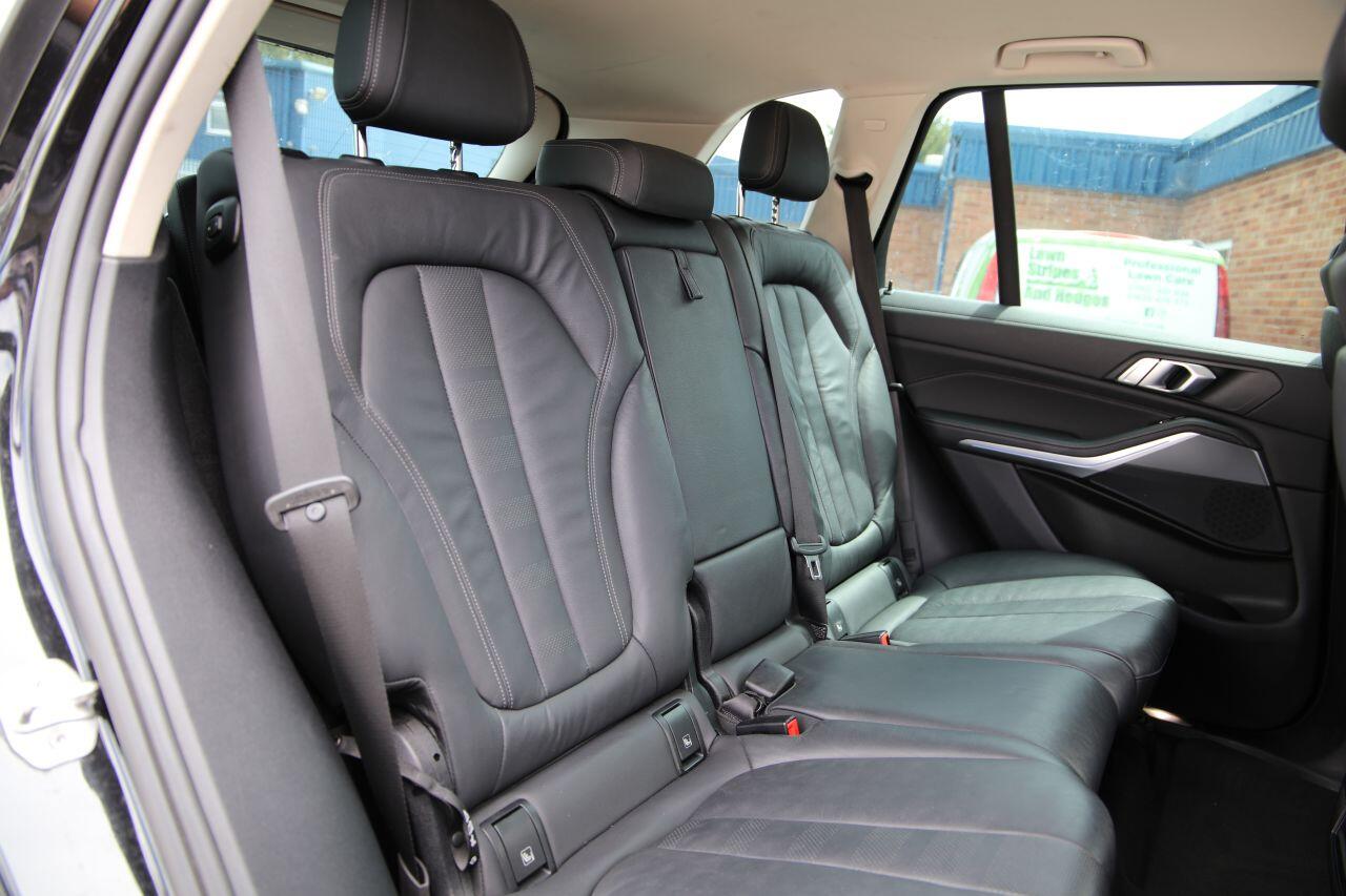 BMW X5 view 34