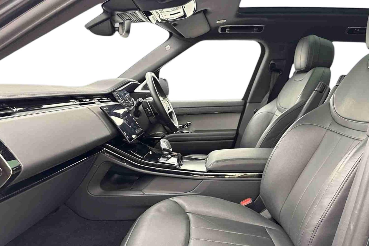 Land Rover Range Rover Sport view 3