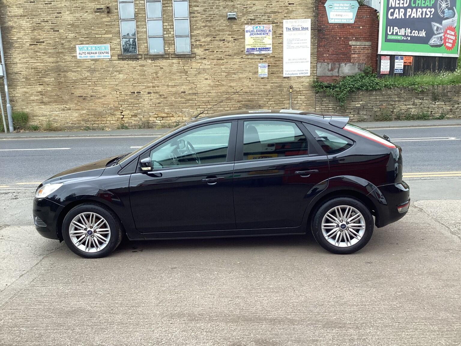Ford Focus view 6