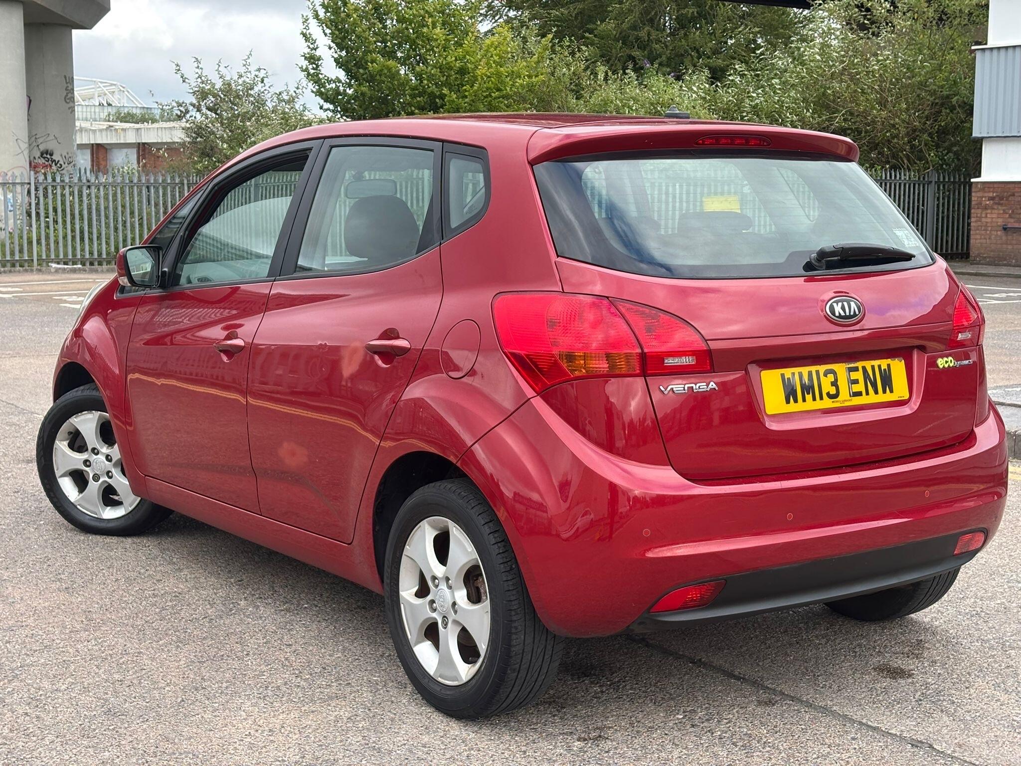 Kia Venga view 4