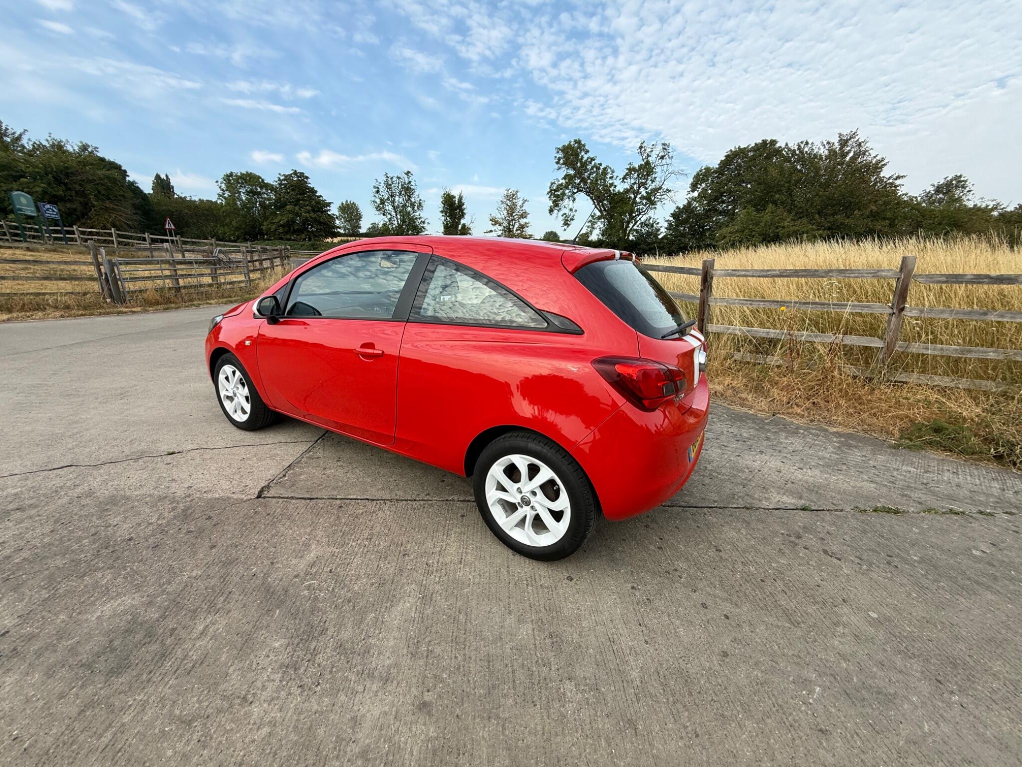 Vauxhall Corsa 1.2i Sting Euro 6 3dr — photo 34 of 68