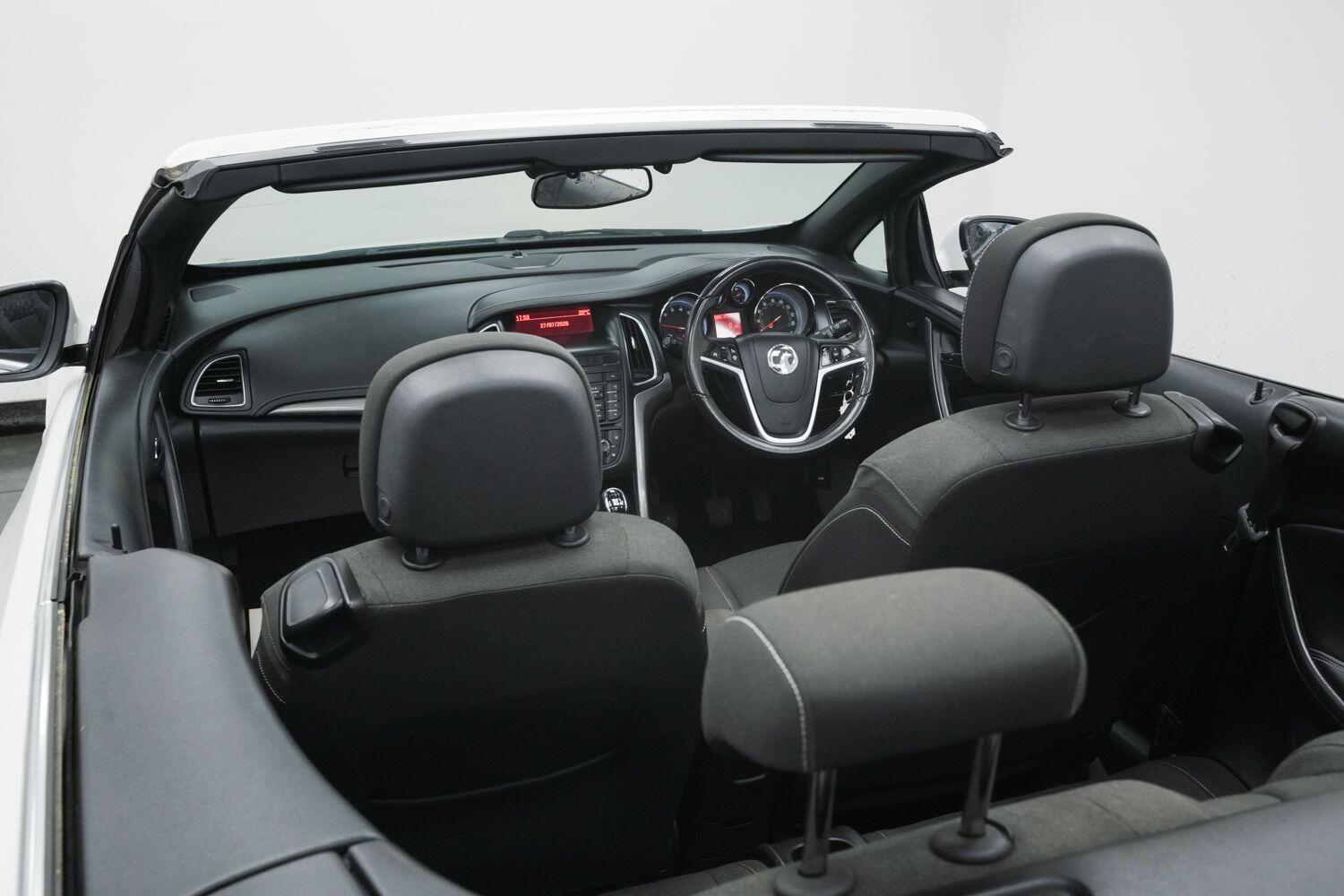 Vauxhall Cascada view 12