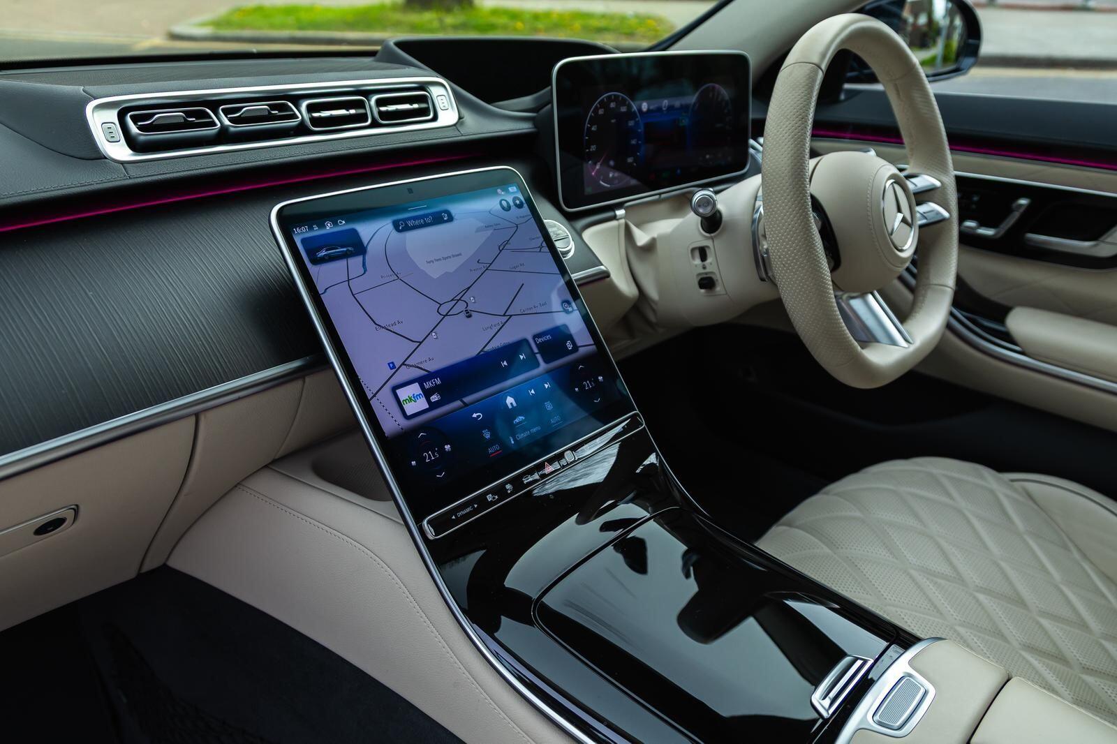 Mercedes-Benz S-Class view 9