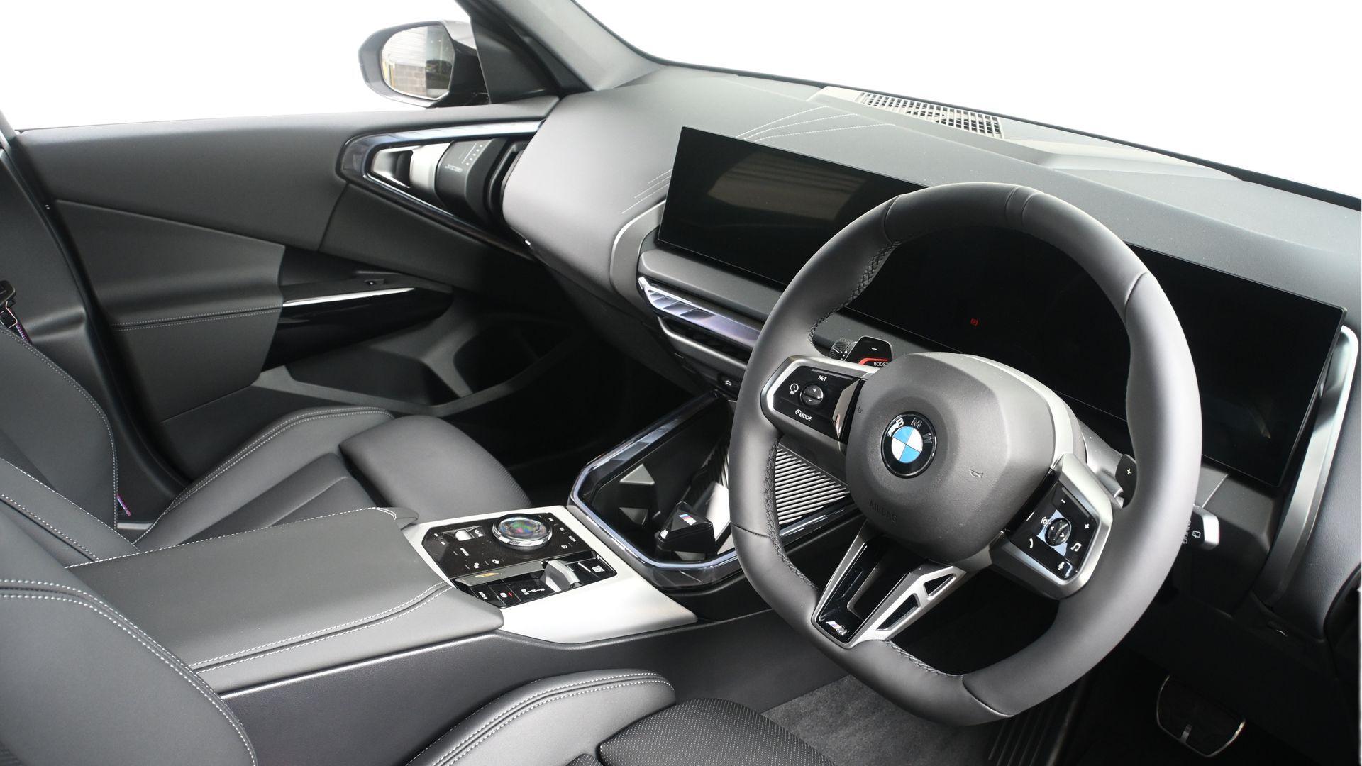 BMW X3 view 6