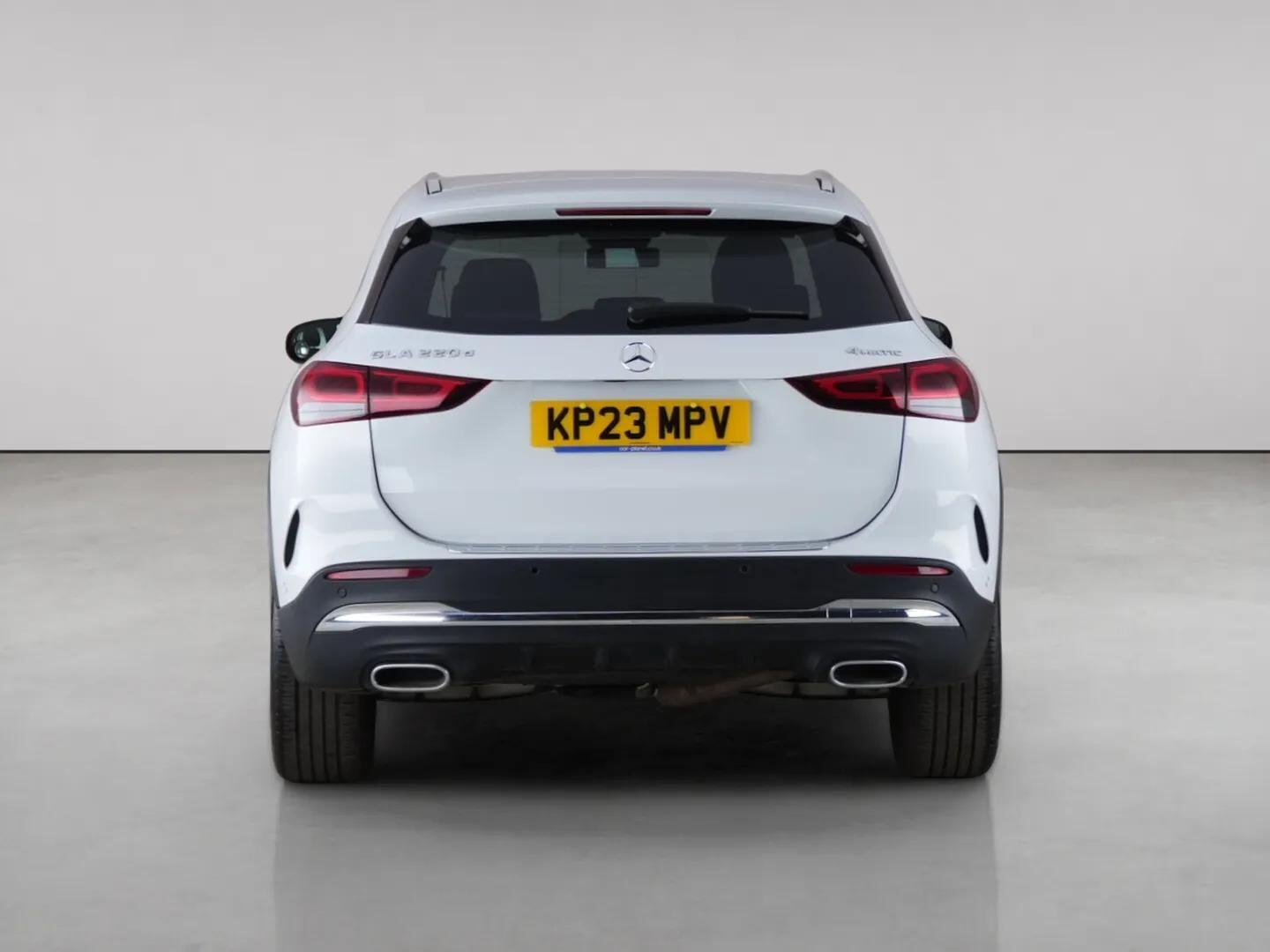 Mercedes-Benz Gla view 7
