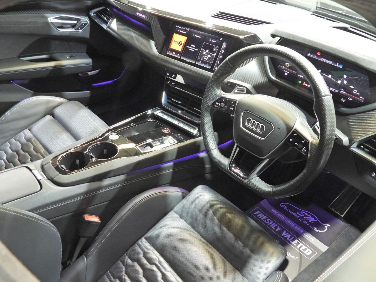 Audi E-Tron GT view 4