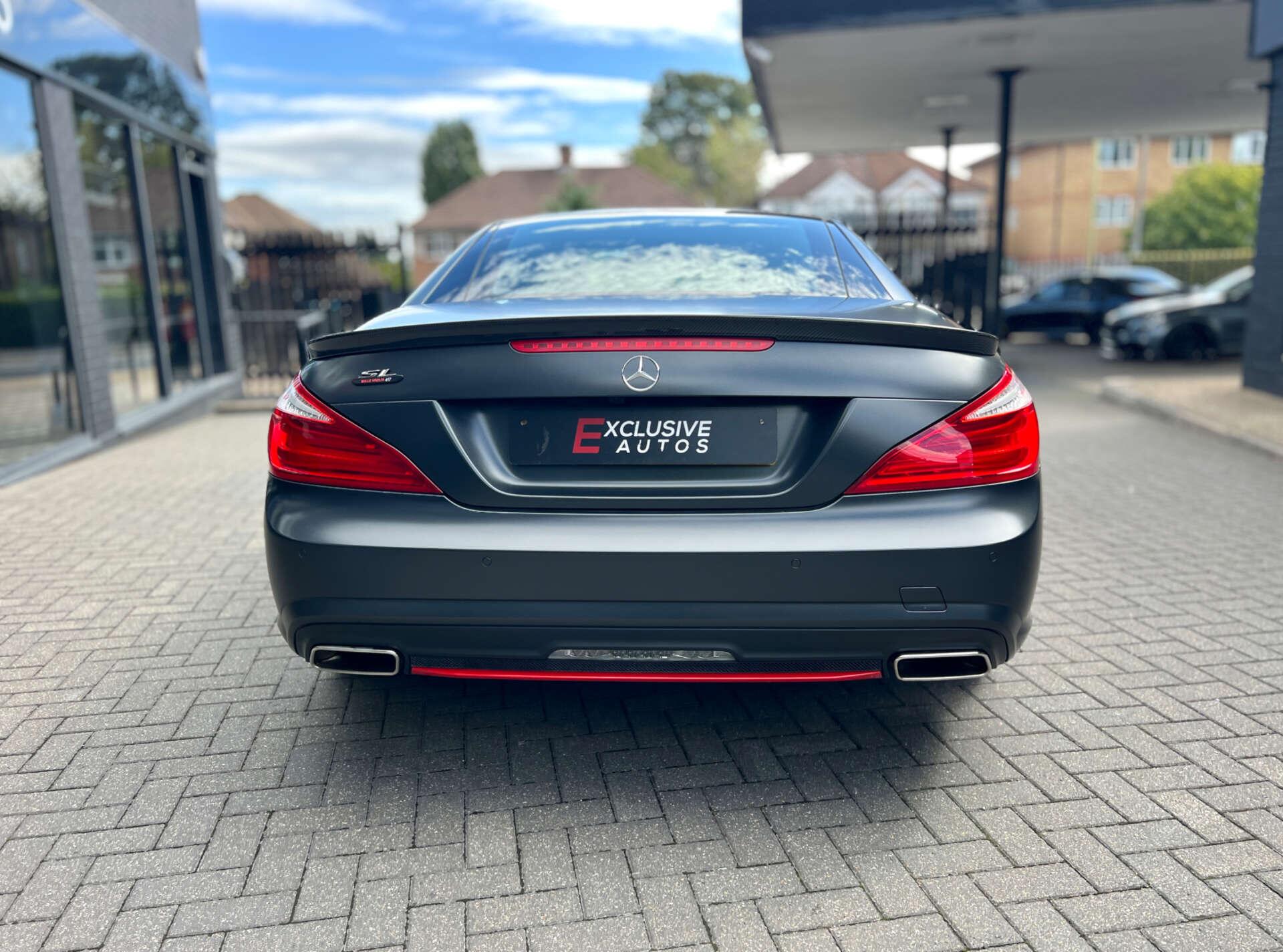 Mercedes-Benz SL view 31