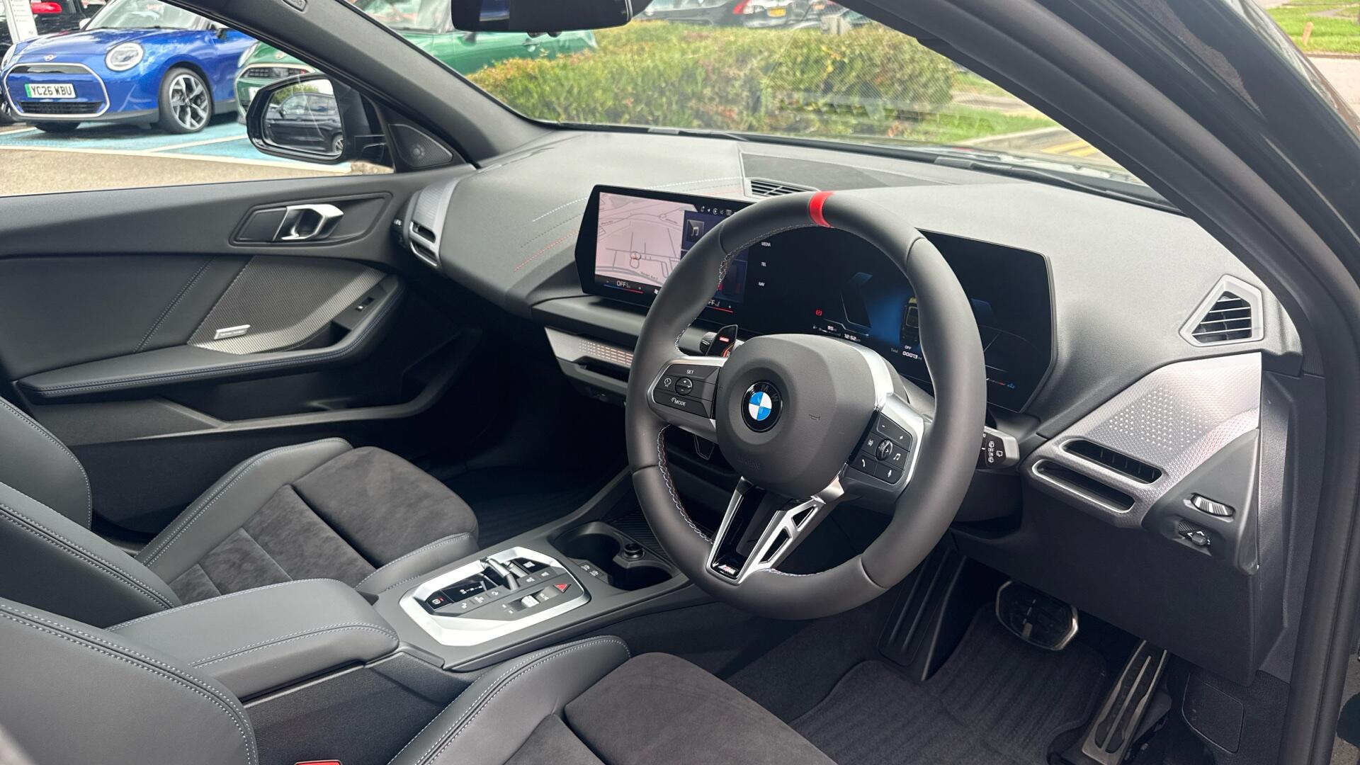 BMW 1 Series view 6