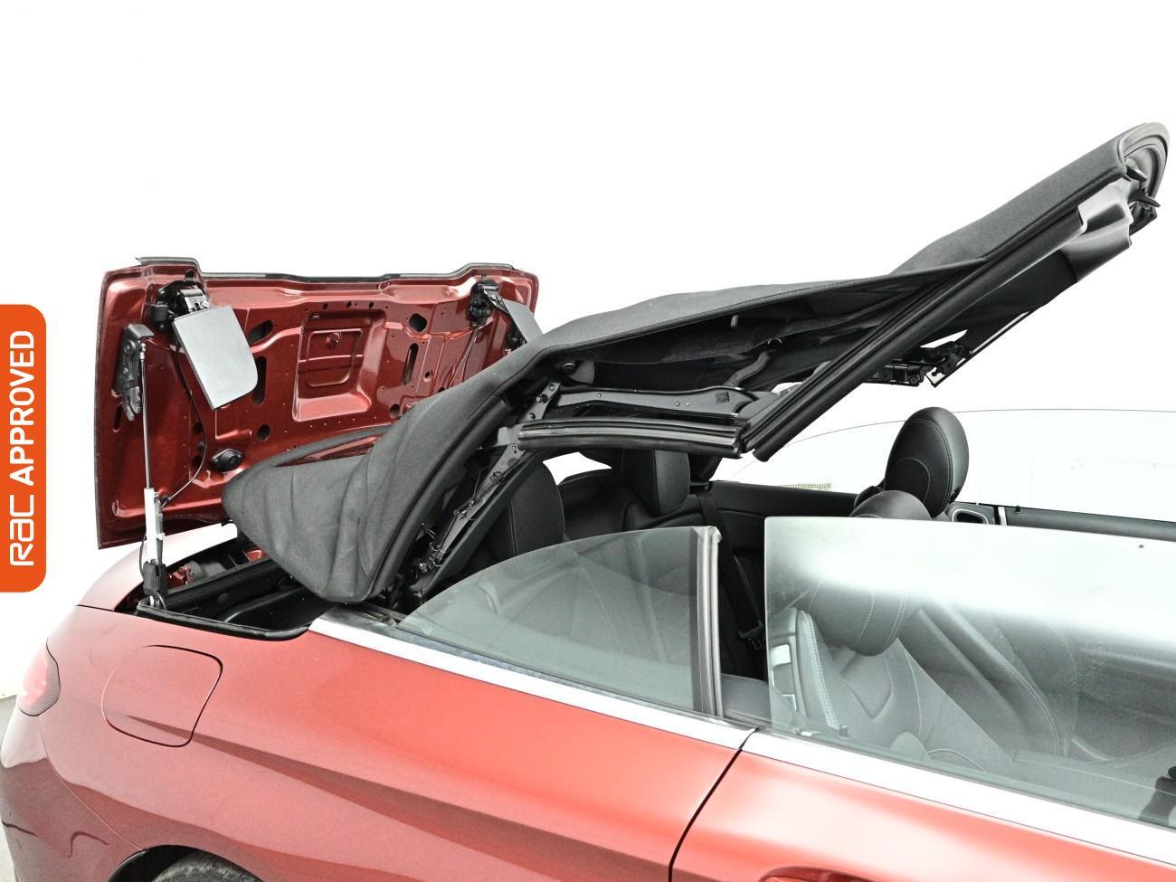 Mercedes-Benz C-Class view 3