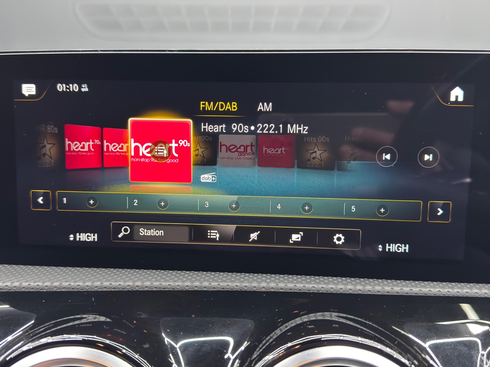 Mercedes-Benz Cla view 33