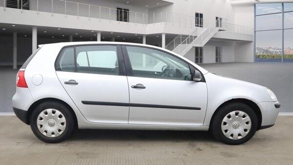 Volkswagen Golf view 5