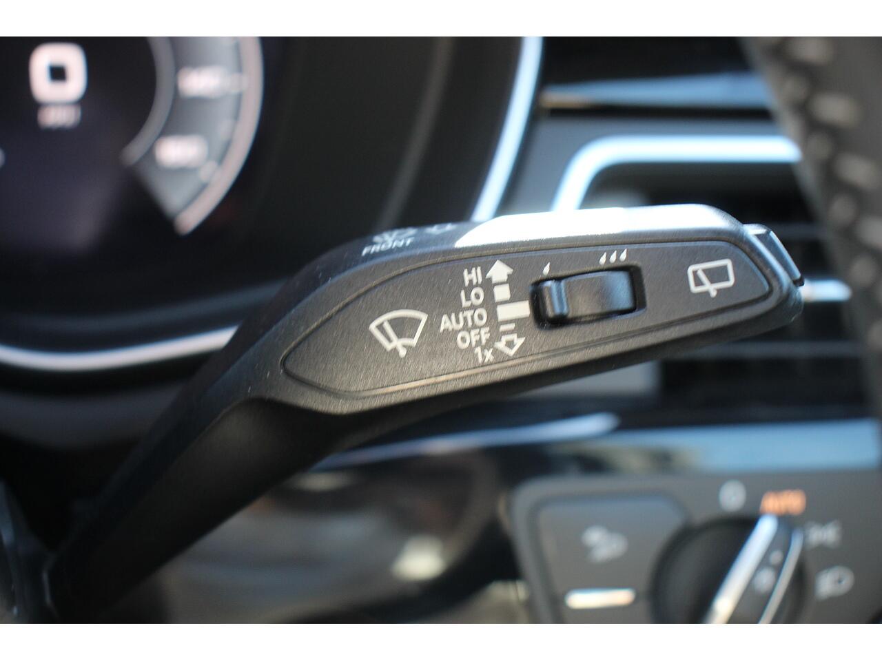Audi A4 Avant view 28