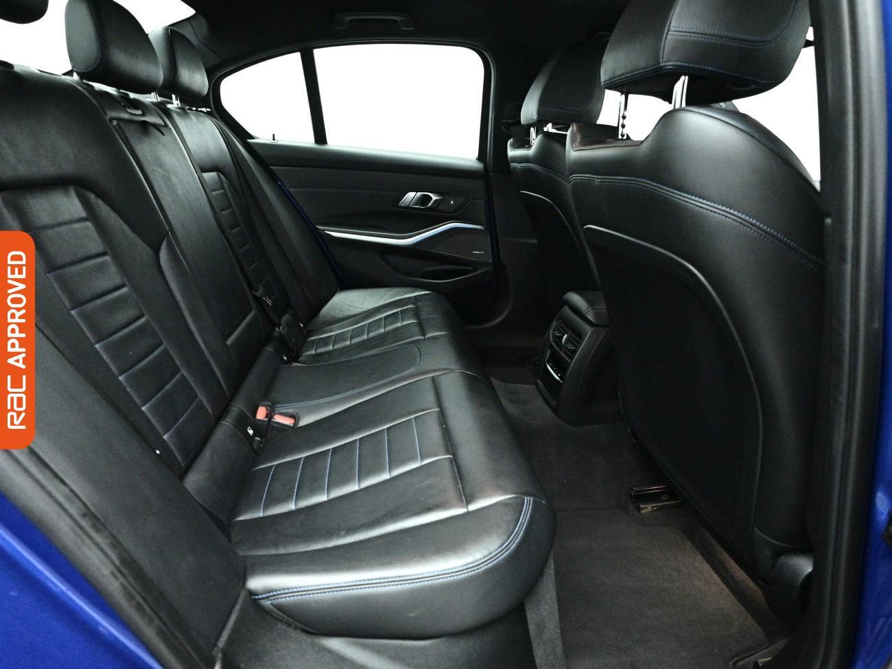 BMW 3 Series view 13