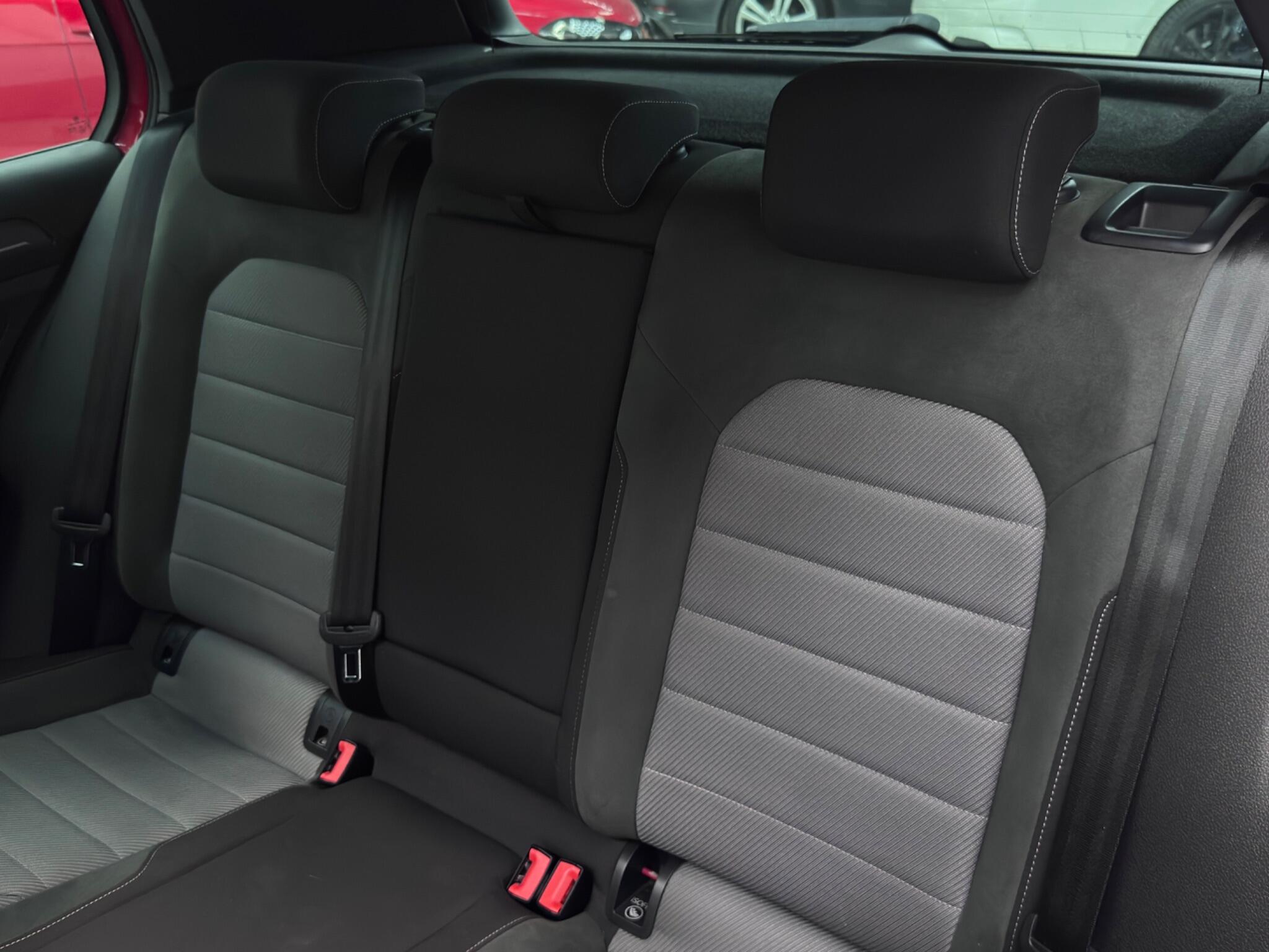 Volkswagen Golf view 58
