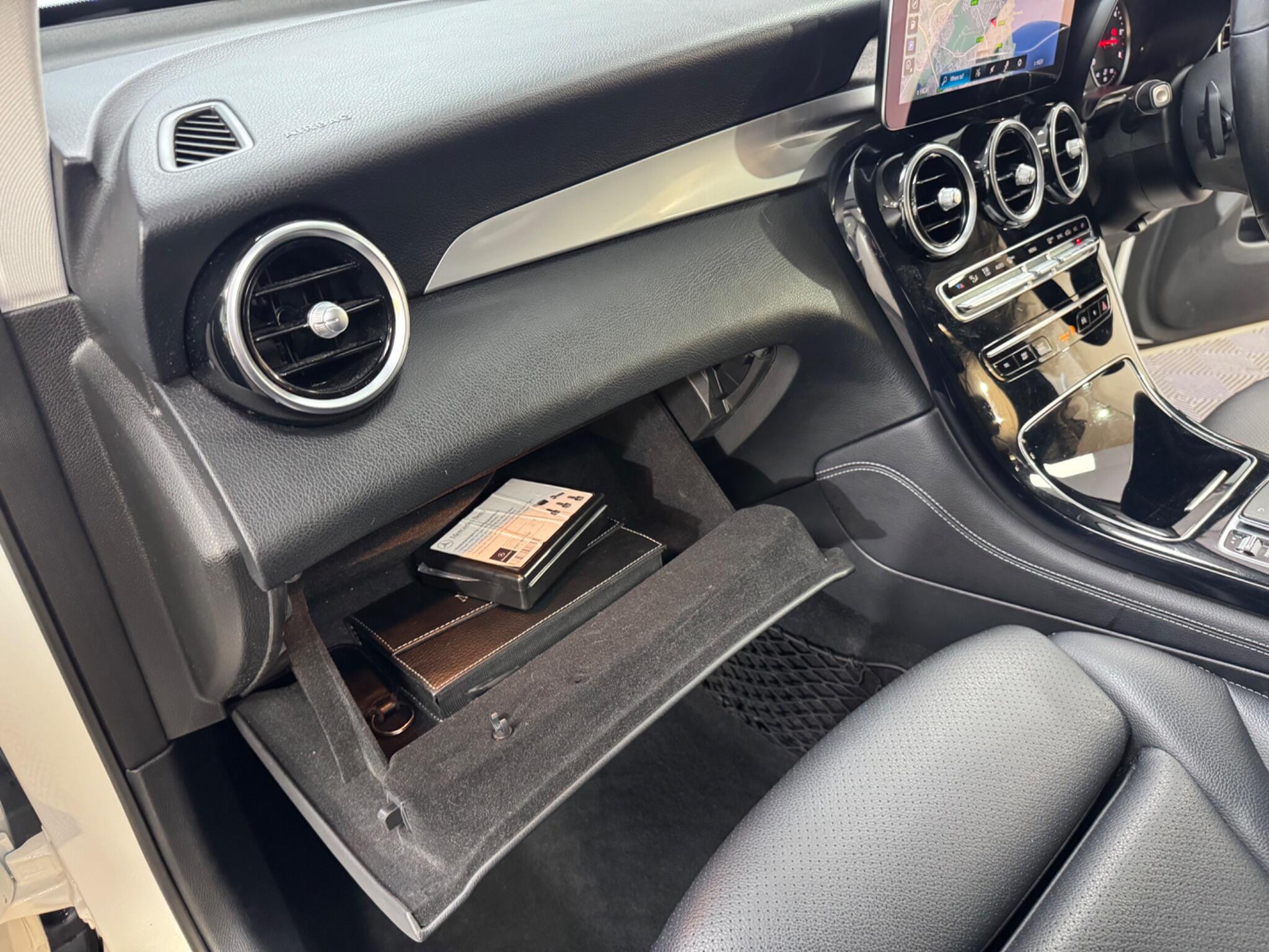 Mercedes-Benz GLC view 50