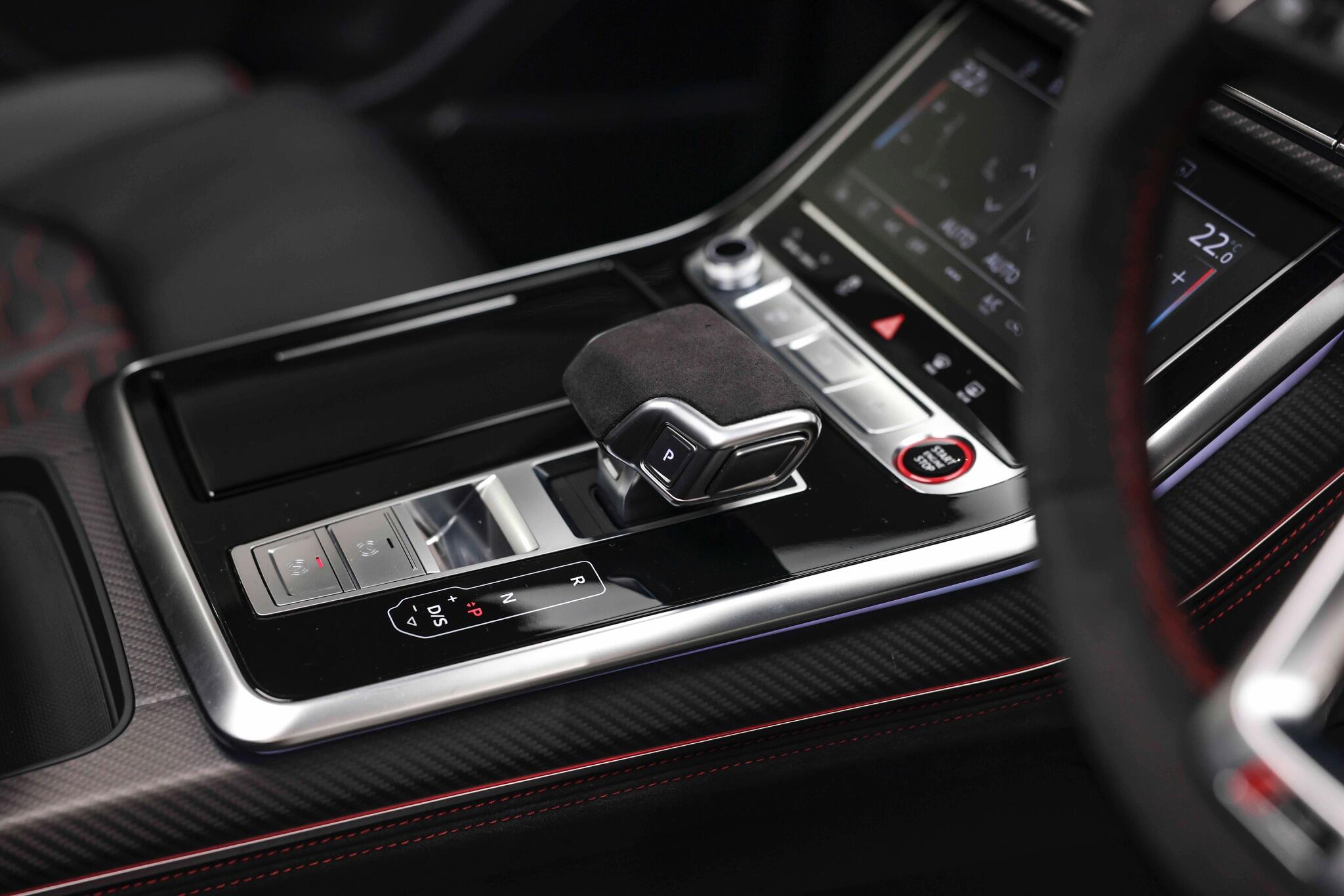 Audi RSQ8 view 46