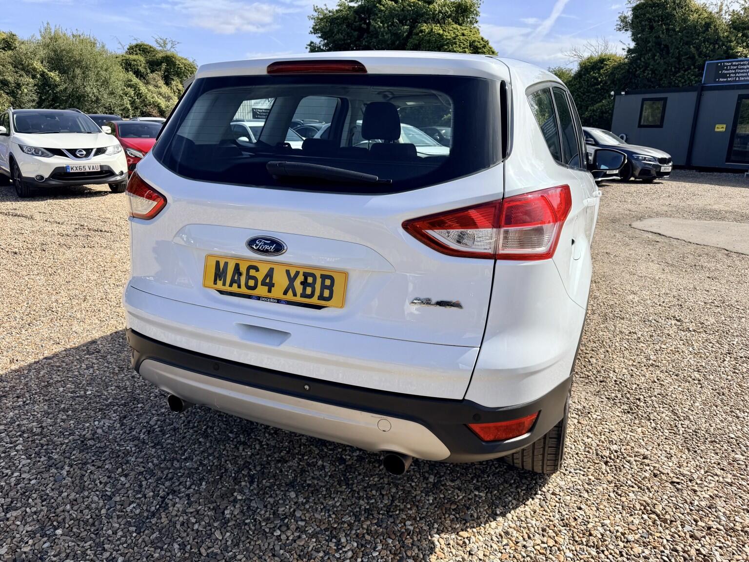 Ford Kuga view 3