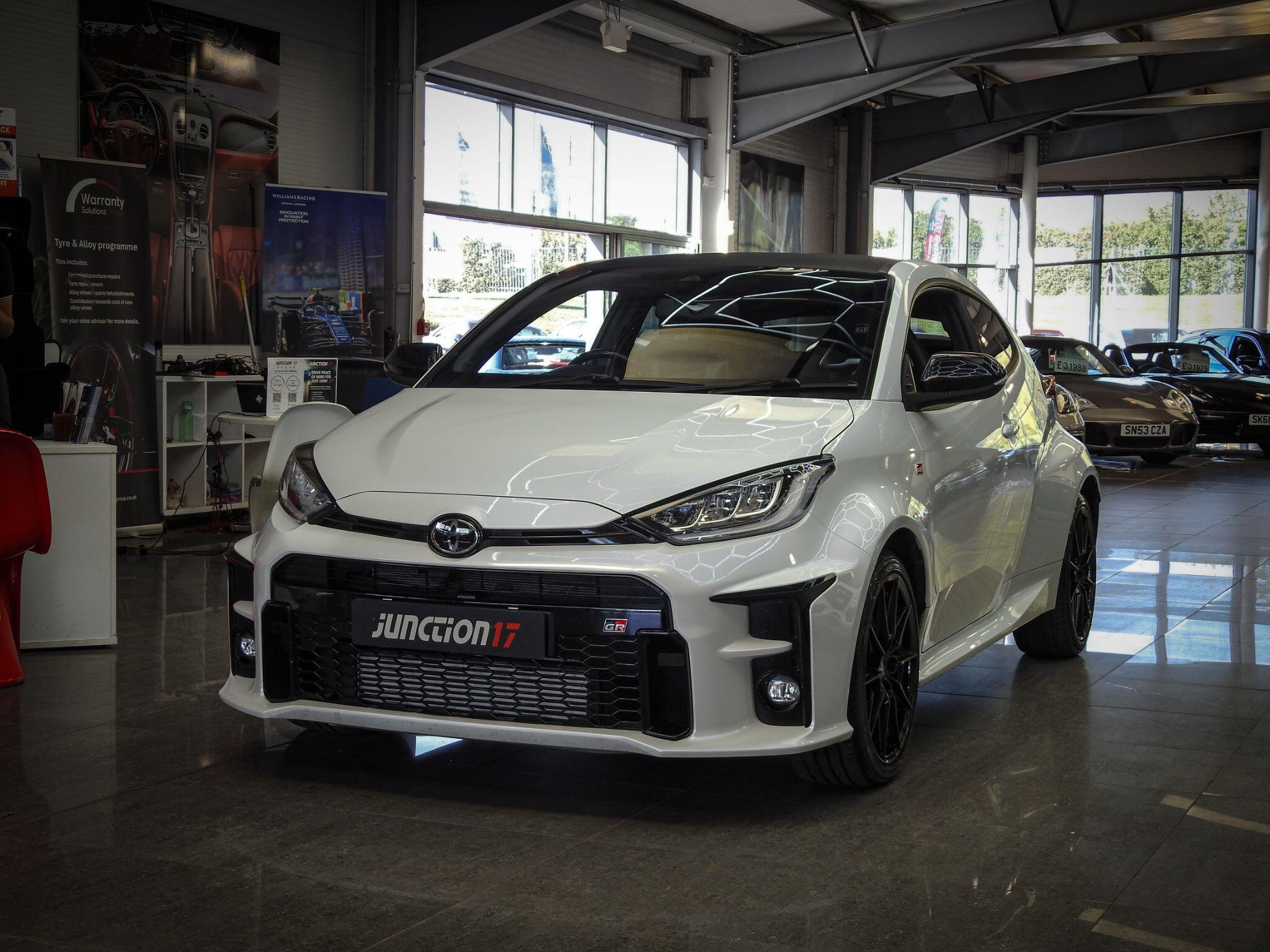 Toyota Yaris view 8
