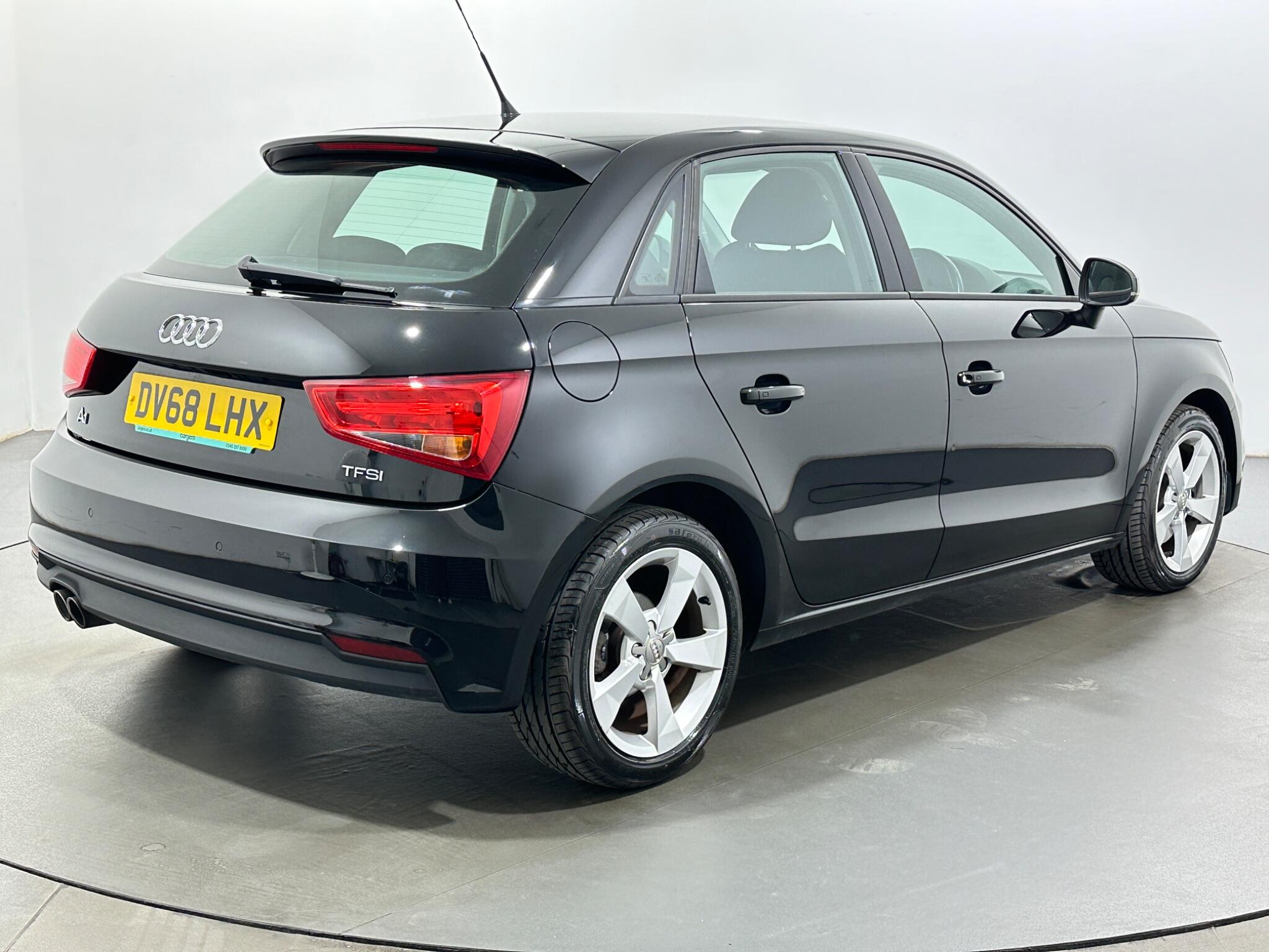 Audi A1 view 8