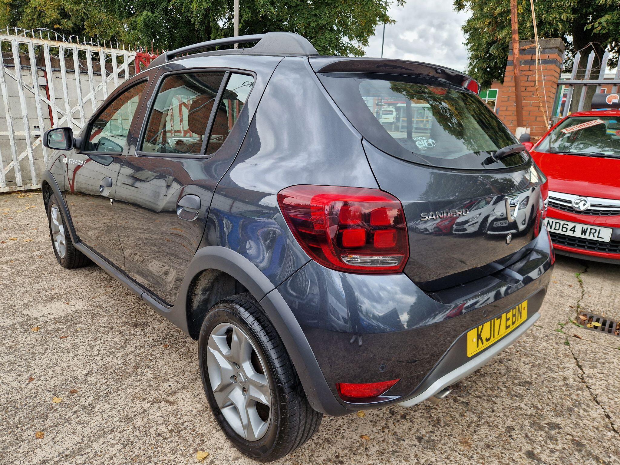 Dacia Sandero Stepway view 4