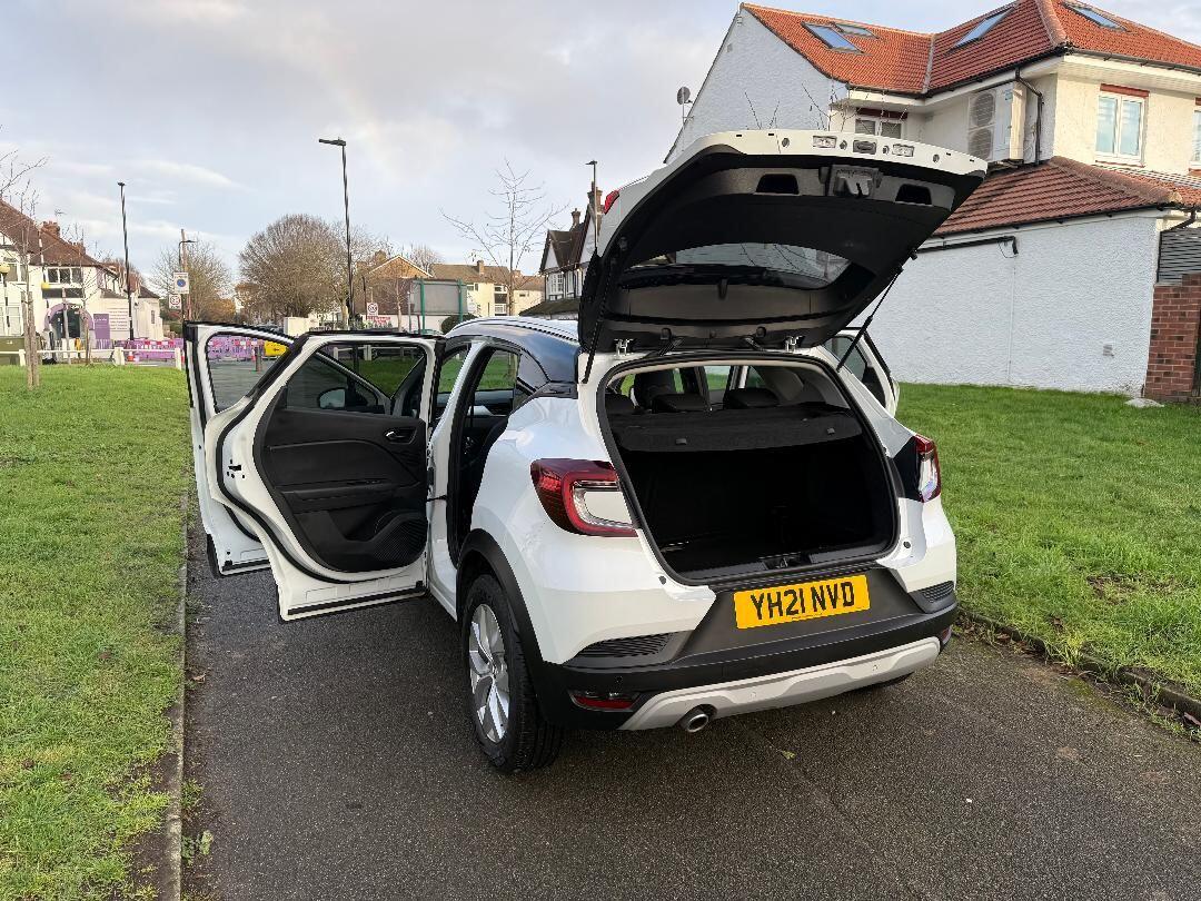 2021 Renault Captur 1.3 TCe Iconic EDC Euro 6 (s/s) 5dr • 36,000 miles image 31