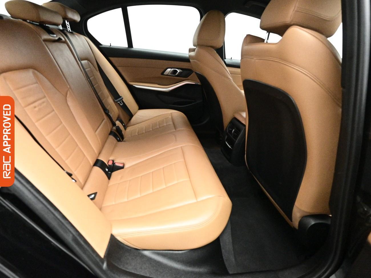 BMW 3 Series view 12
