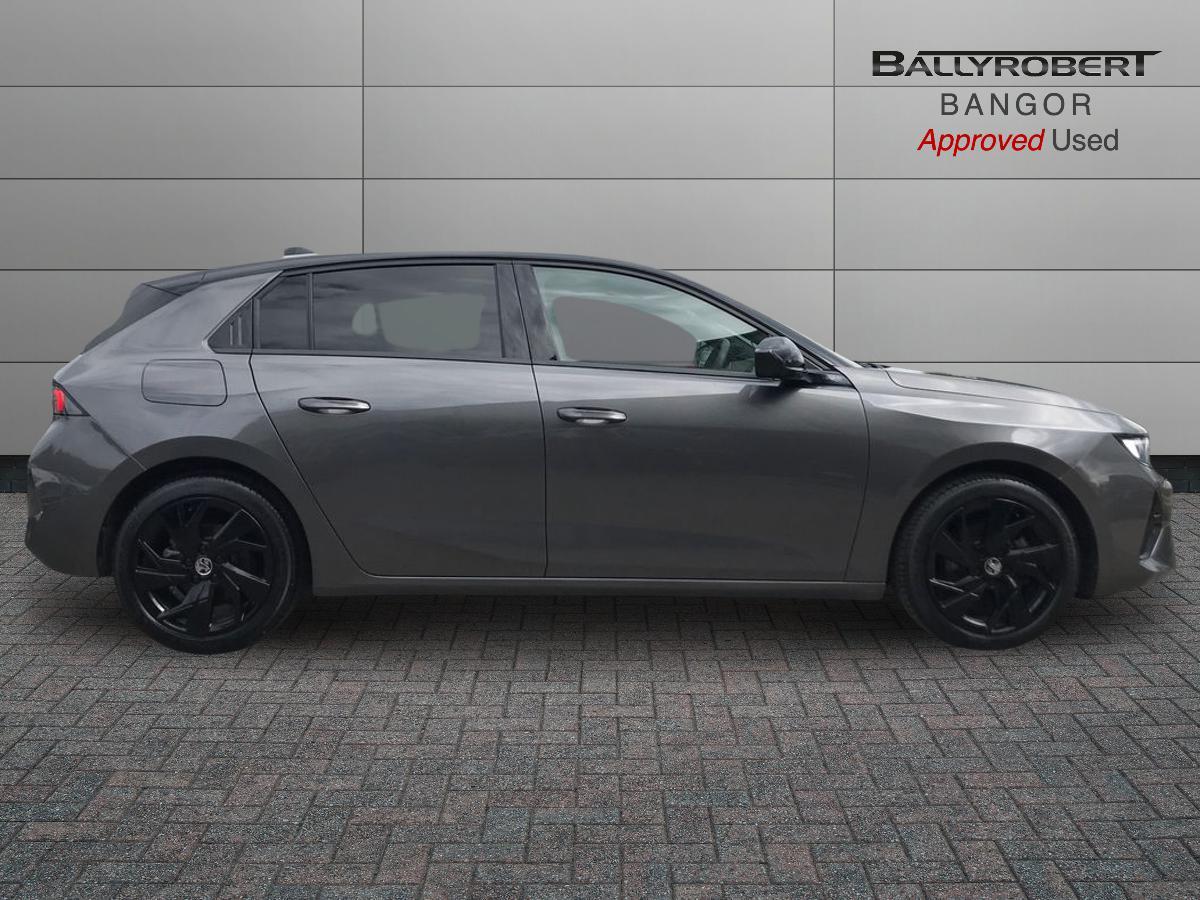 Vauxhall Astra view 9
