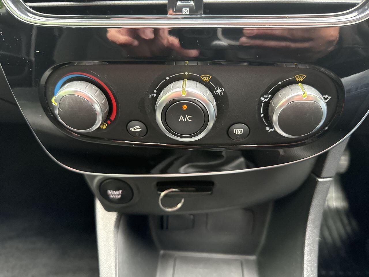 Renault Clio view 19
