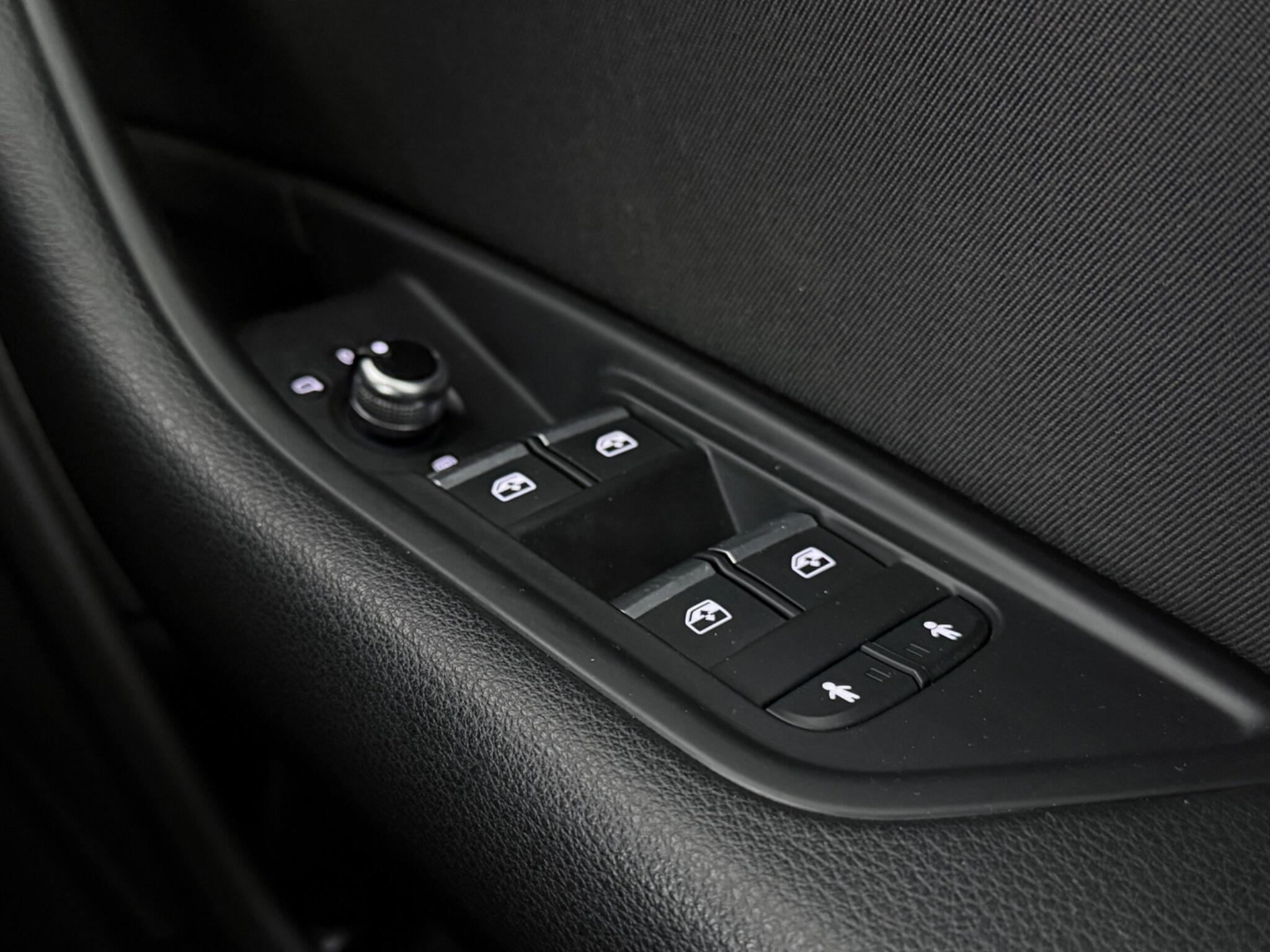 Audi A4 view 17