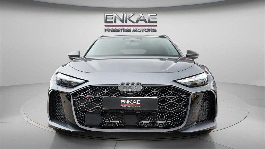Audi RS5 view 8