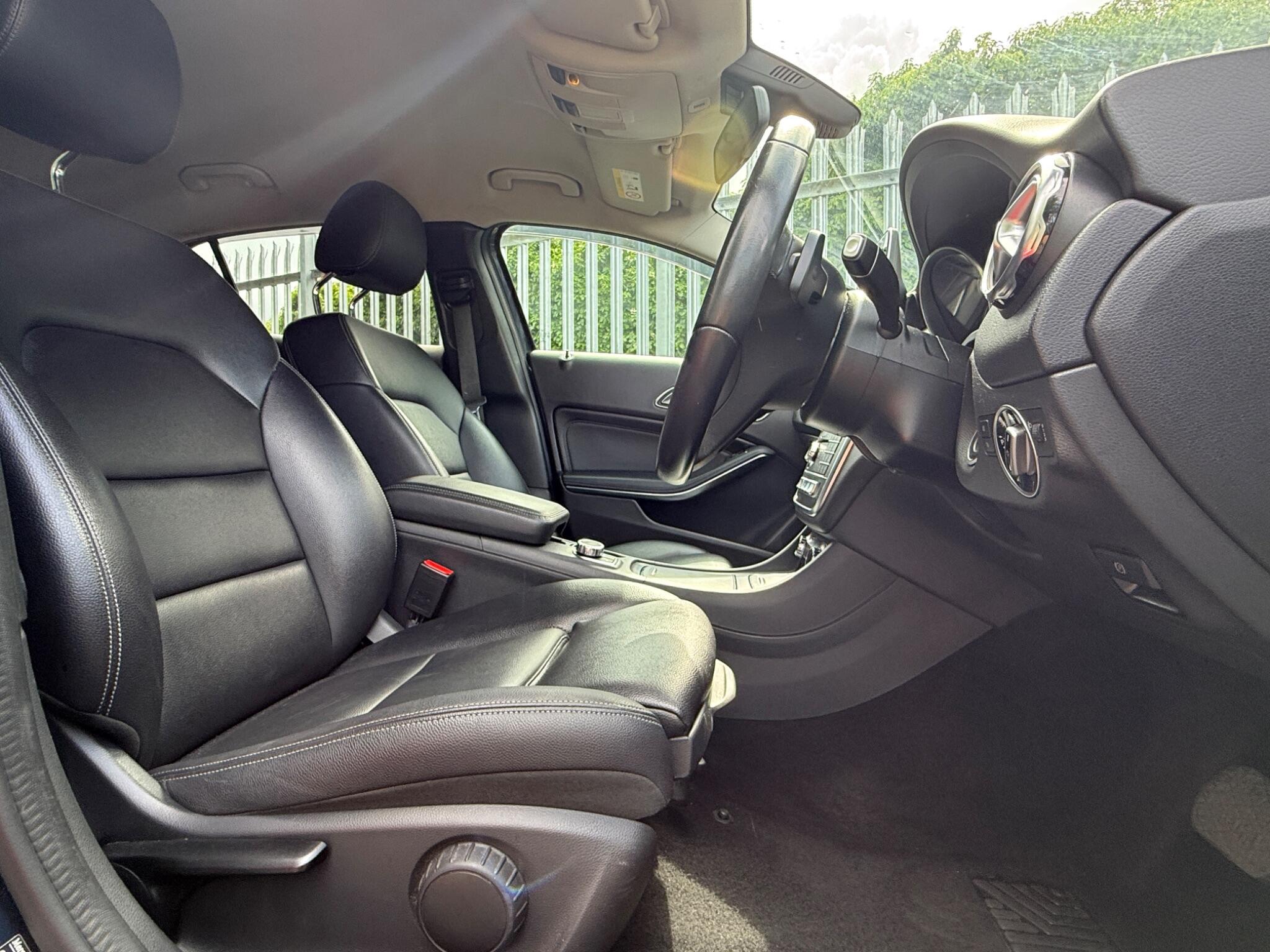 2017 Mercedes-Benz GLA image 50