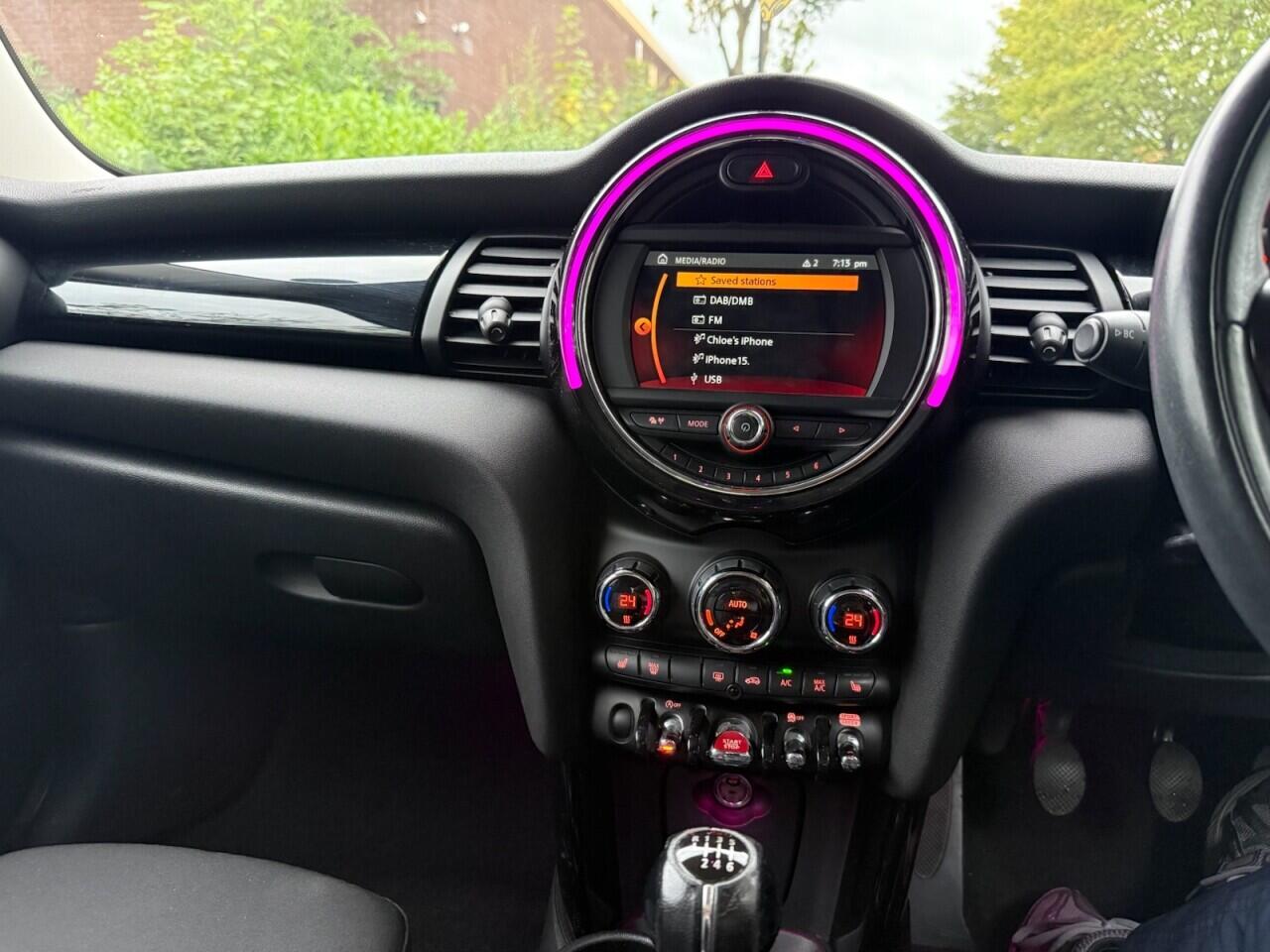 Mini Cooper view 13