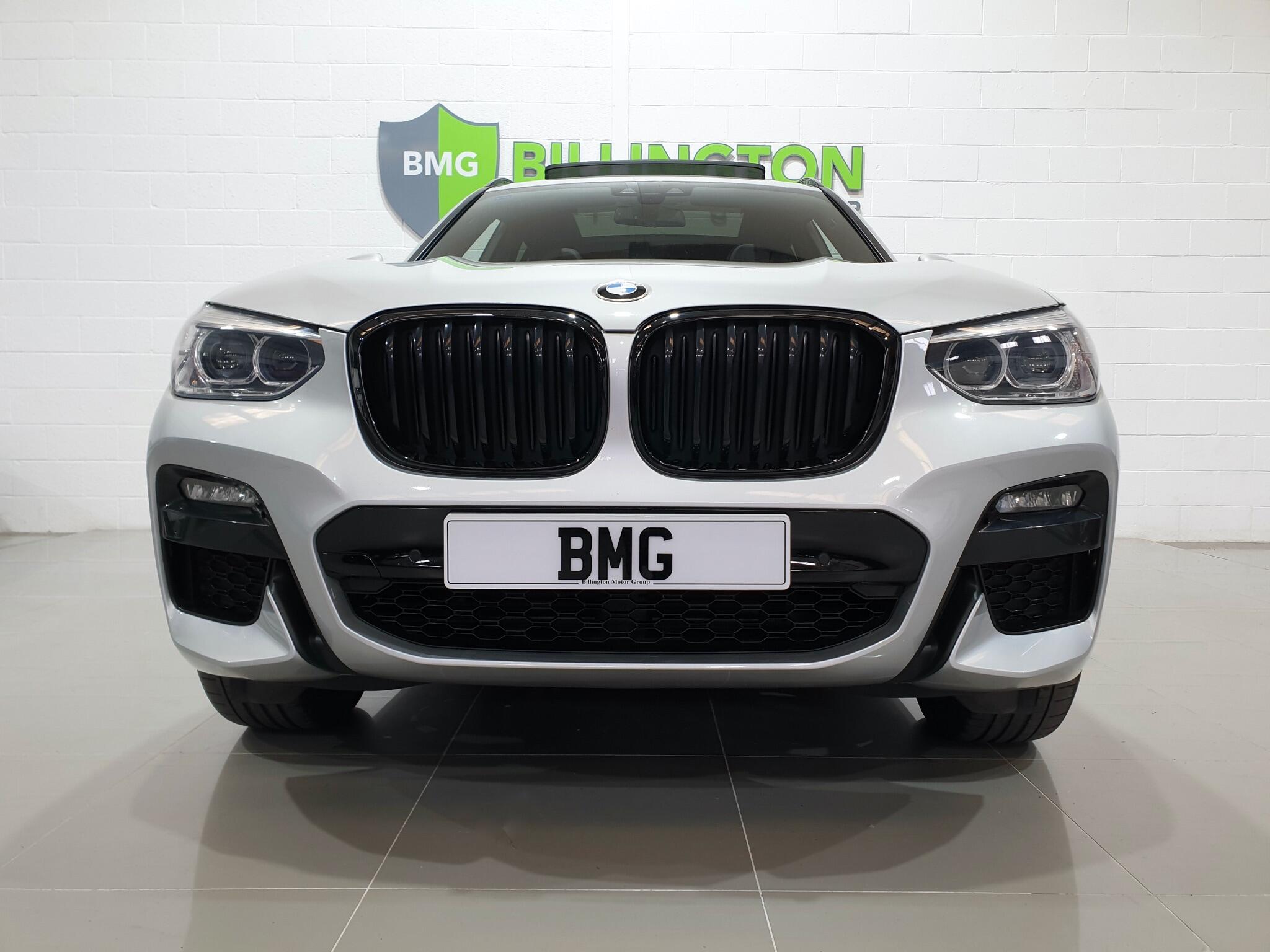 BMW X3 view 11