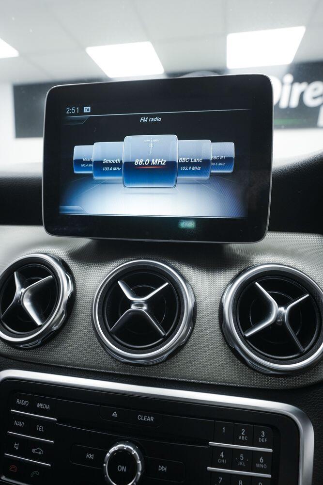 Mercedes-Benz Gla view 20