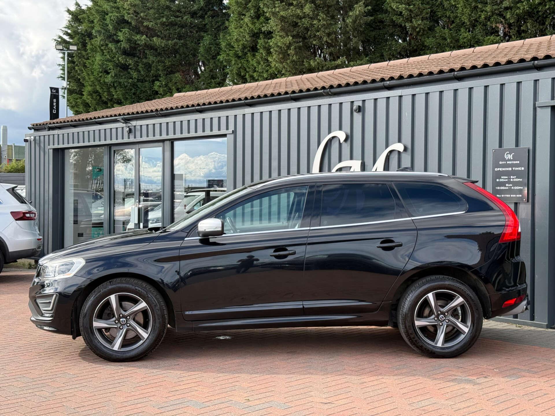Volvo XC60 view 11