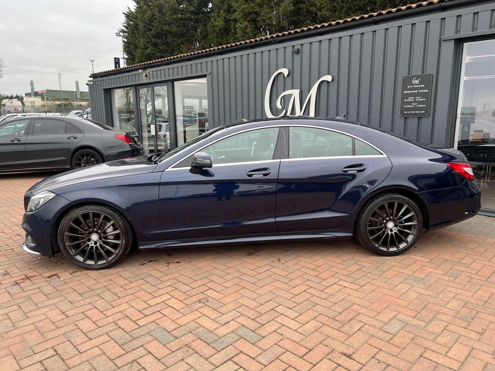 Mercedes-Benz CLS view 13