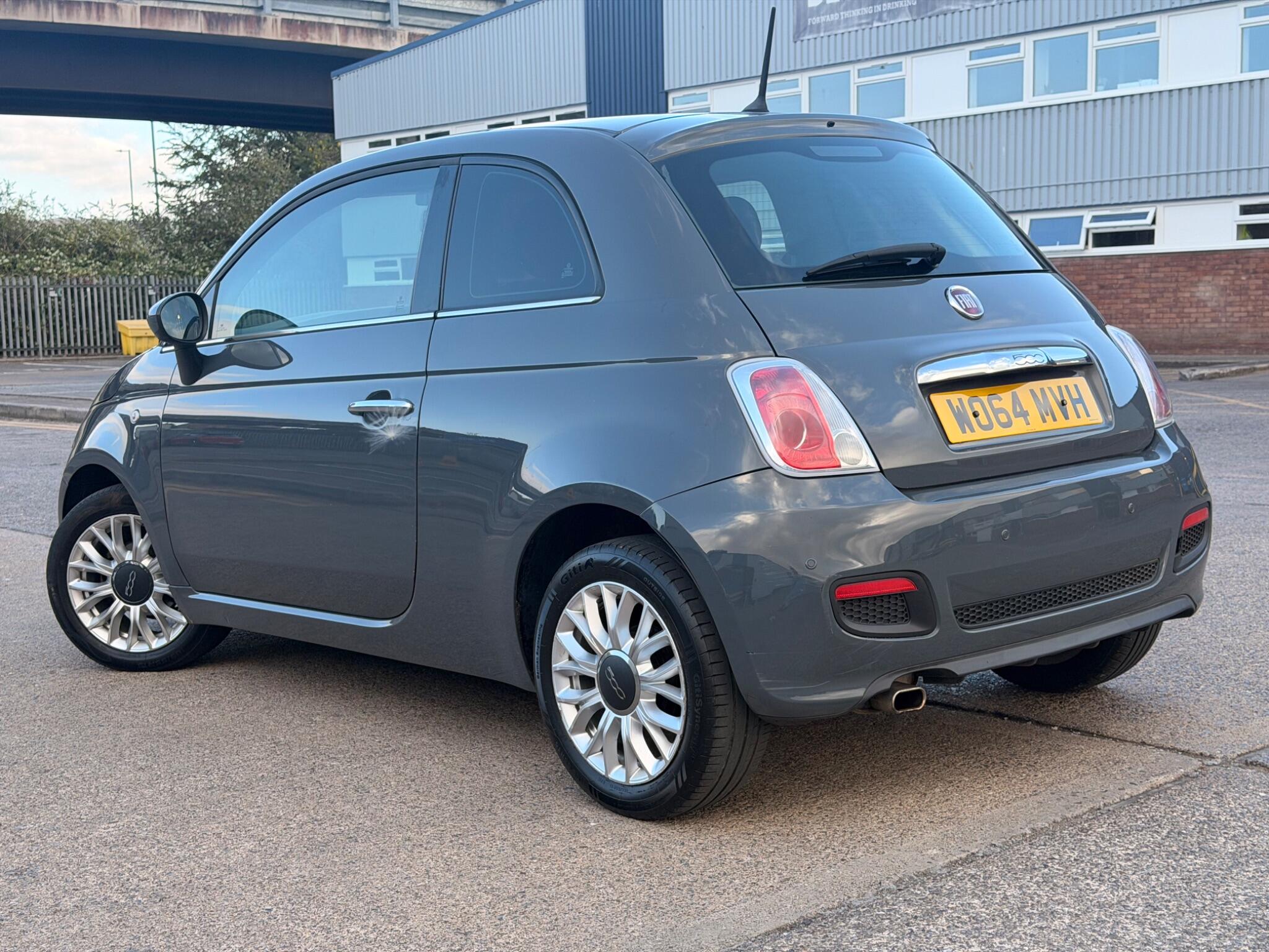 Fiat 500 view 11