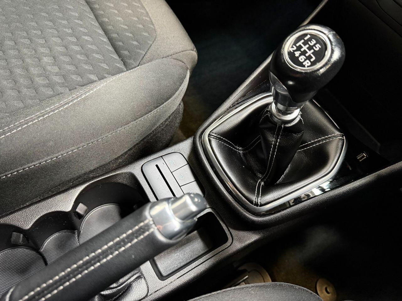 Ford Fiesta view 32